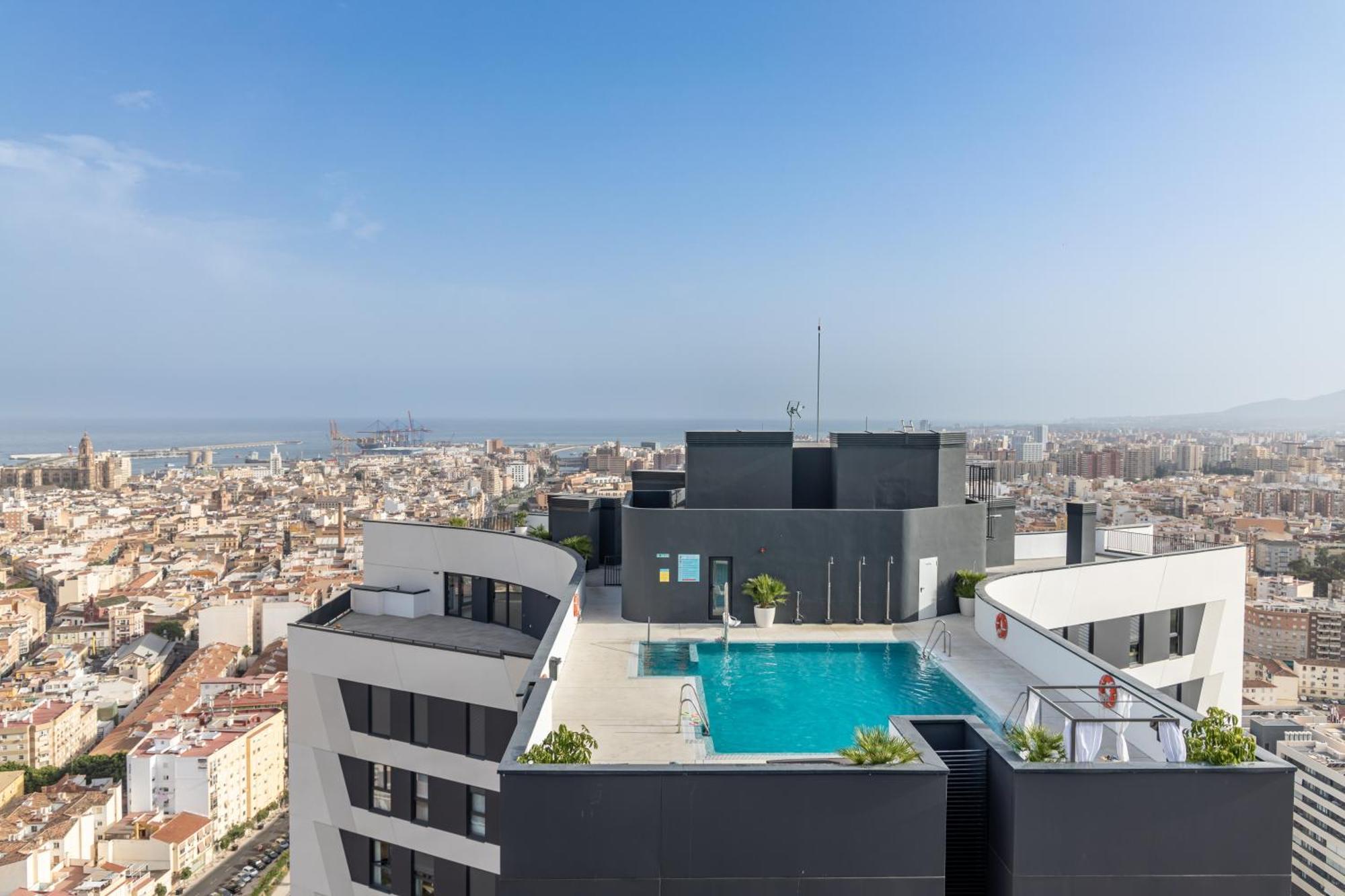 Apartment Skyline 6 Pool & Parking Free *