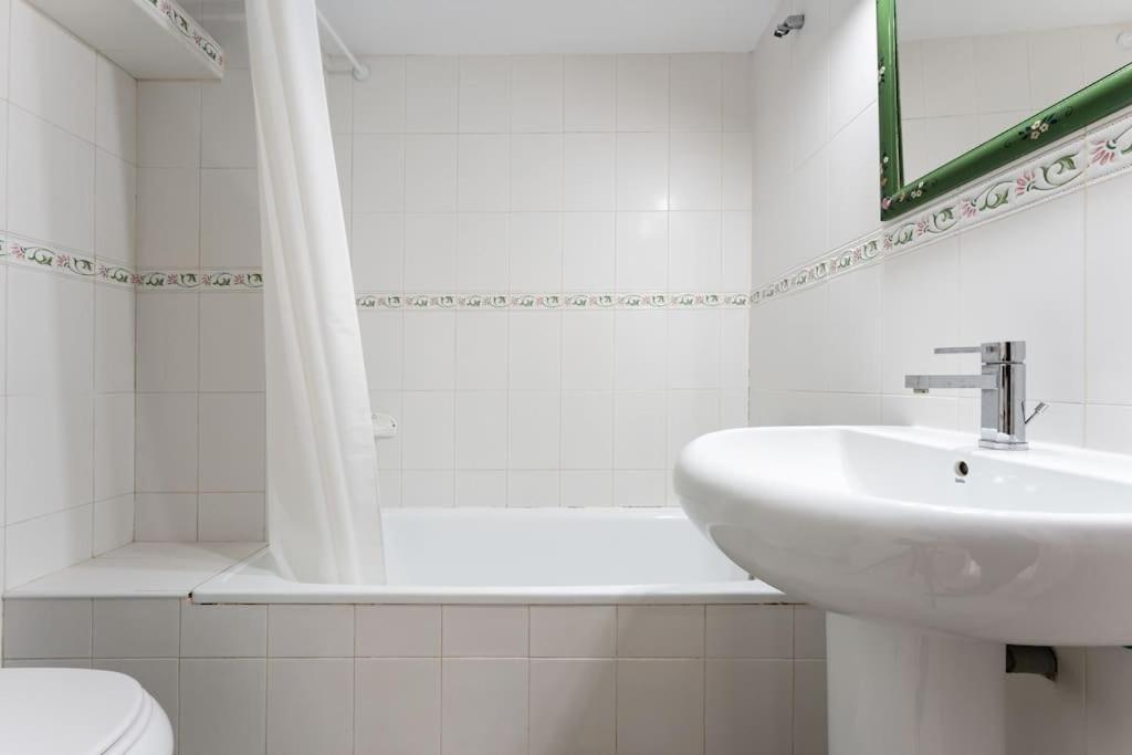 Exclusive With Sea View Near Center Semesterbostad *