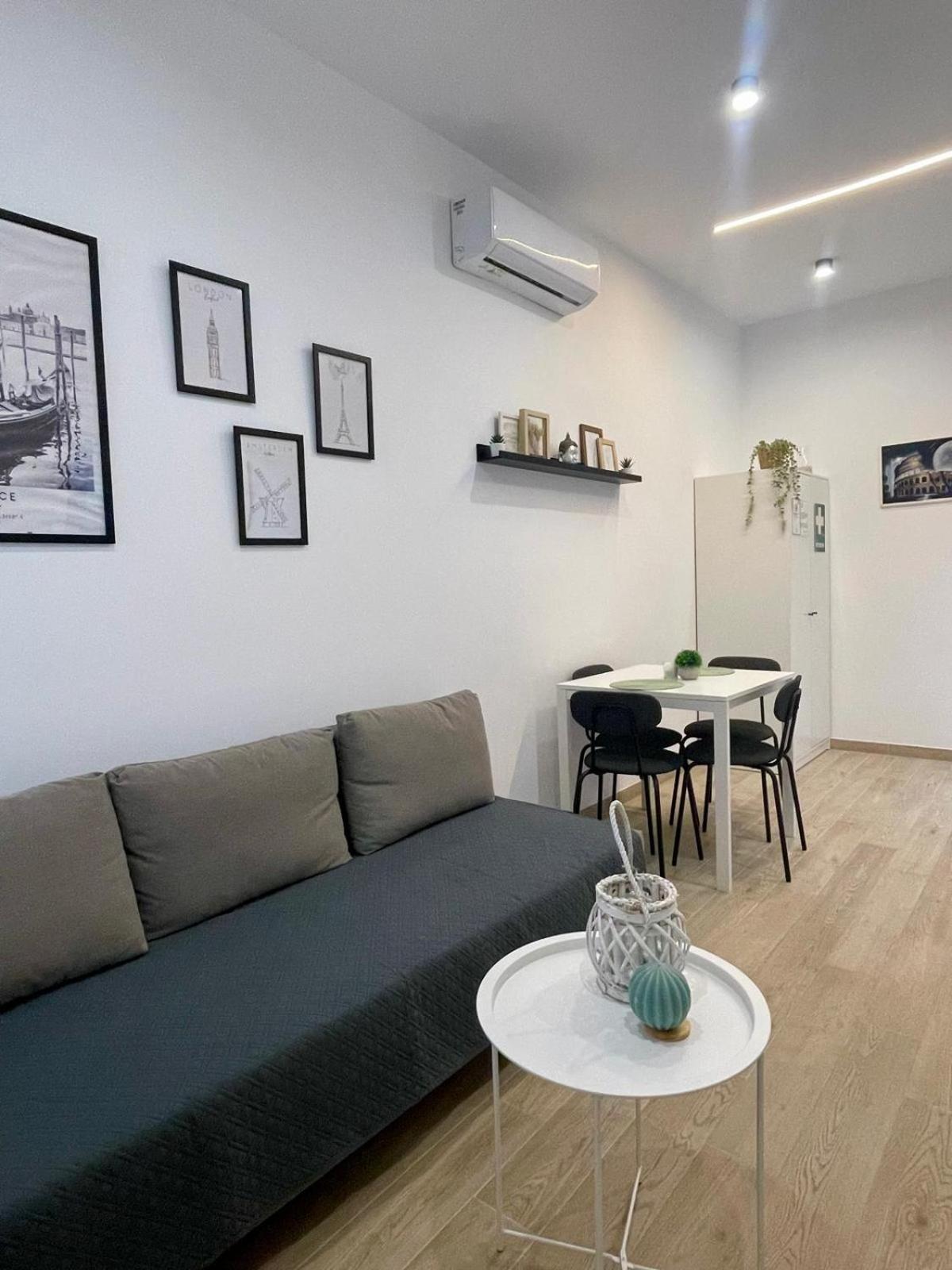 Mellis - Maria Zambrano Train Station & Bus Apartment Málaga