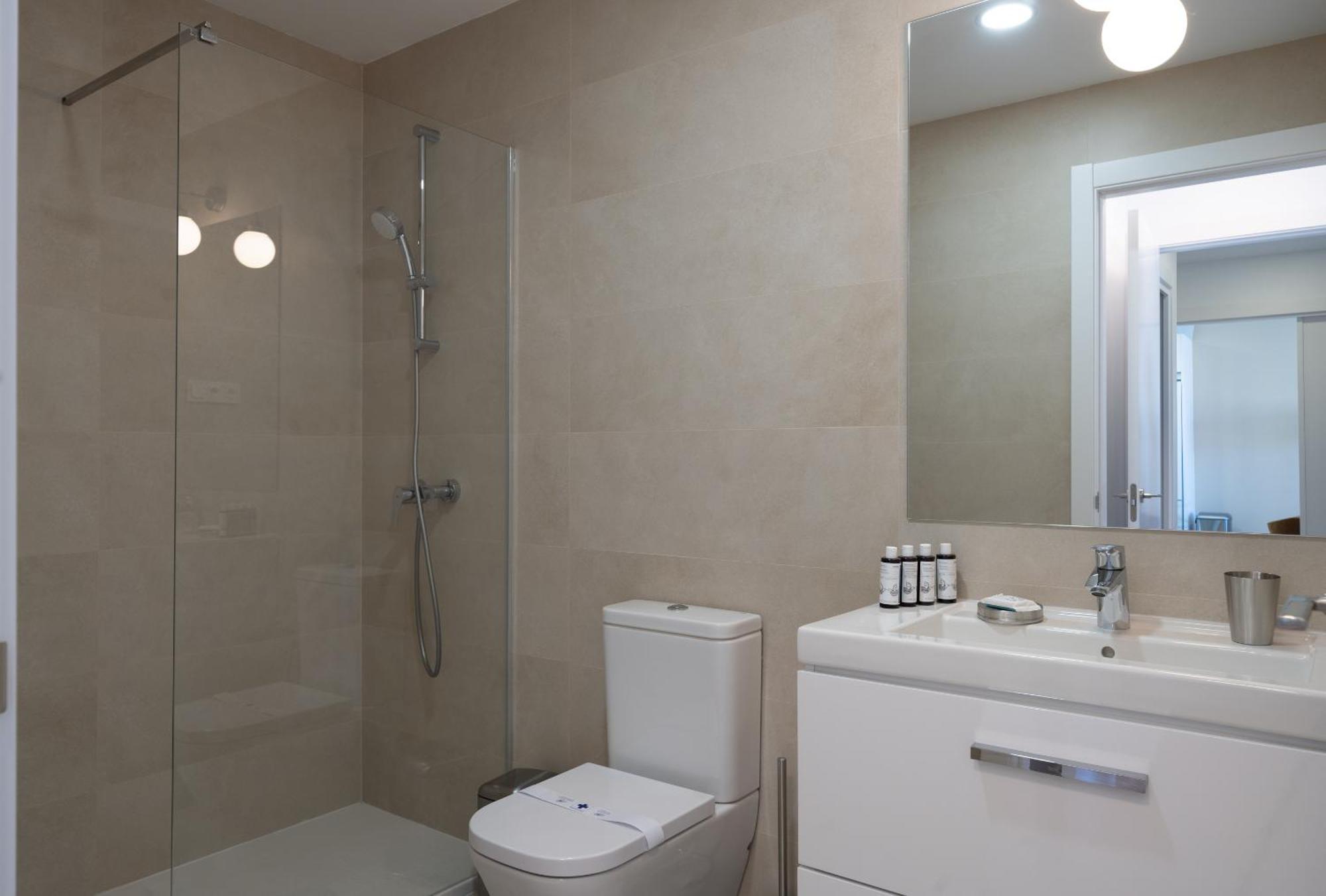 Xpce Urban 7 Skyline - Parking Free Apartamento