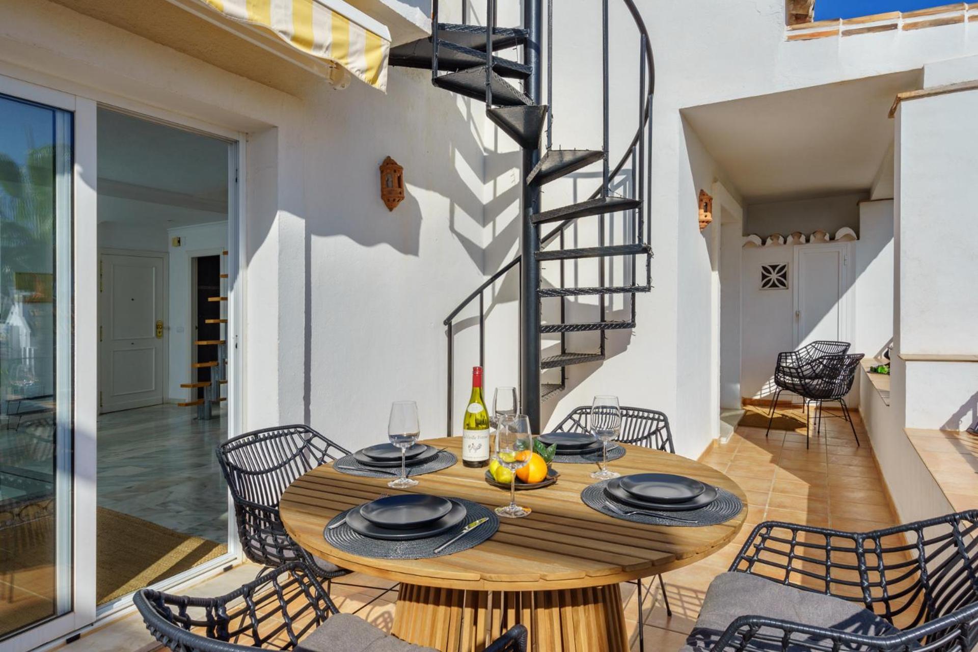 Two Bedroom, Two Bathroom, Balcony, Pool Area, View * Malaga