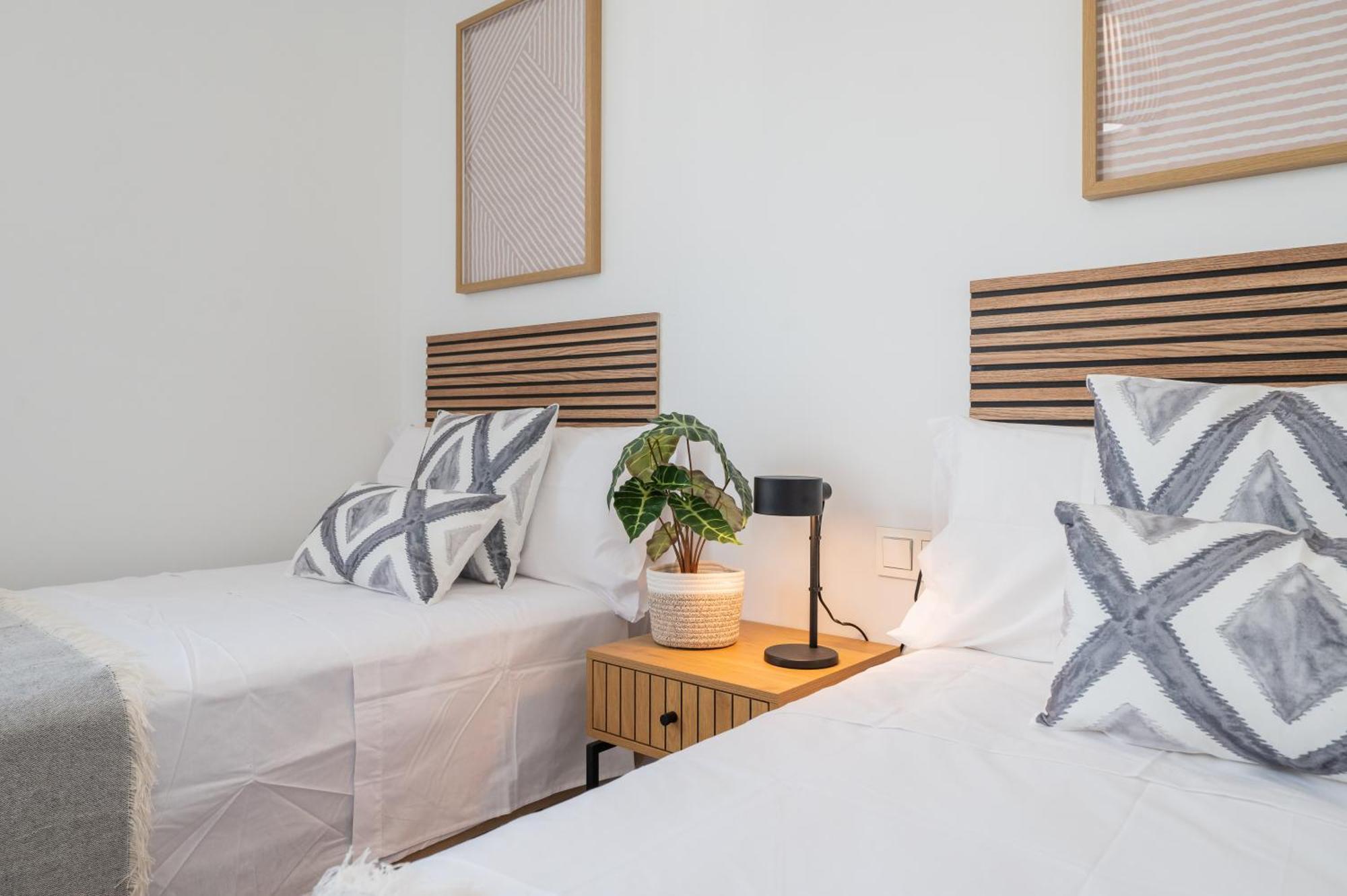 Xpce Urban 6 Skyline - Parking Free Leilighet