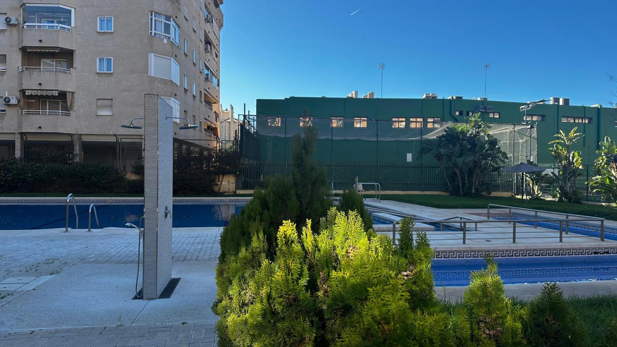 Capital - Zona Oeste: Parking-wifi-piscina Apartamento *
