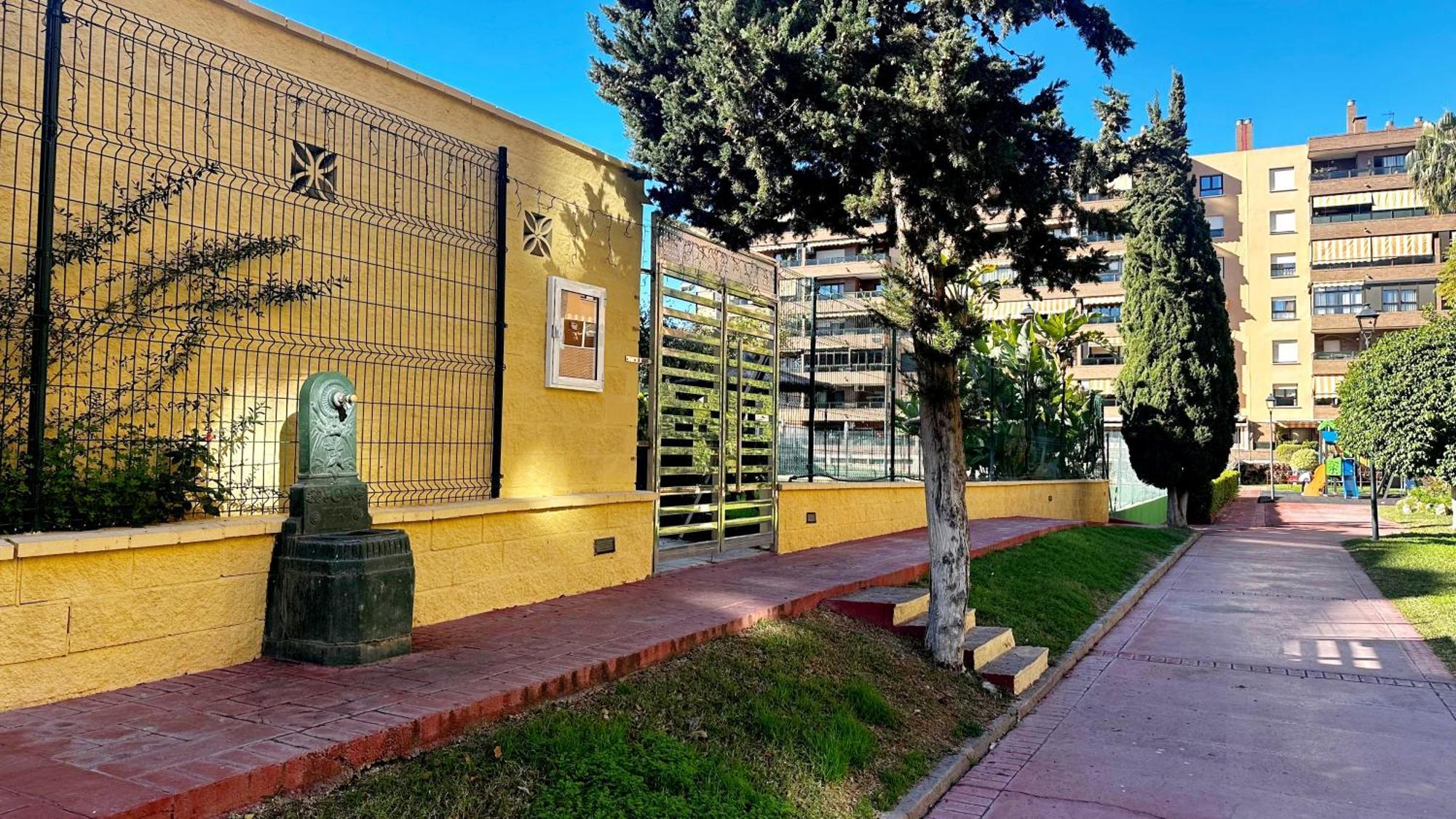Capital - Zona Oeste: Parking-wifi-piscina Apartamento Málaga