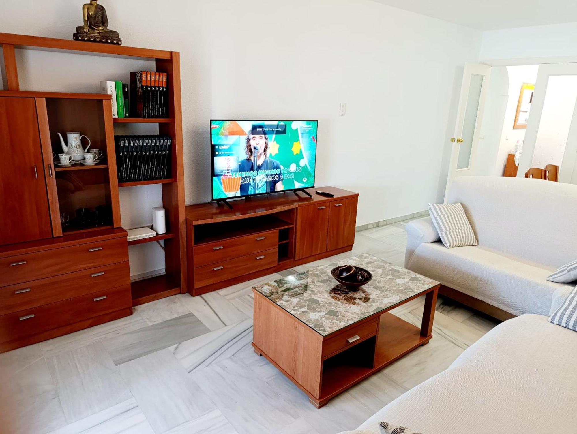 Apartamento Capital - Zona Oeste: Parking-wifi-piscina Málaga