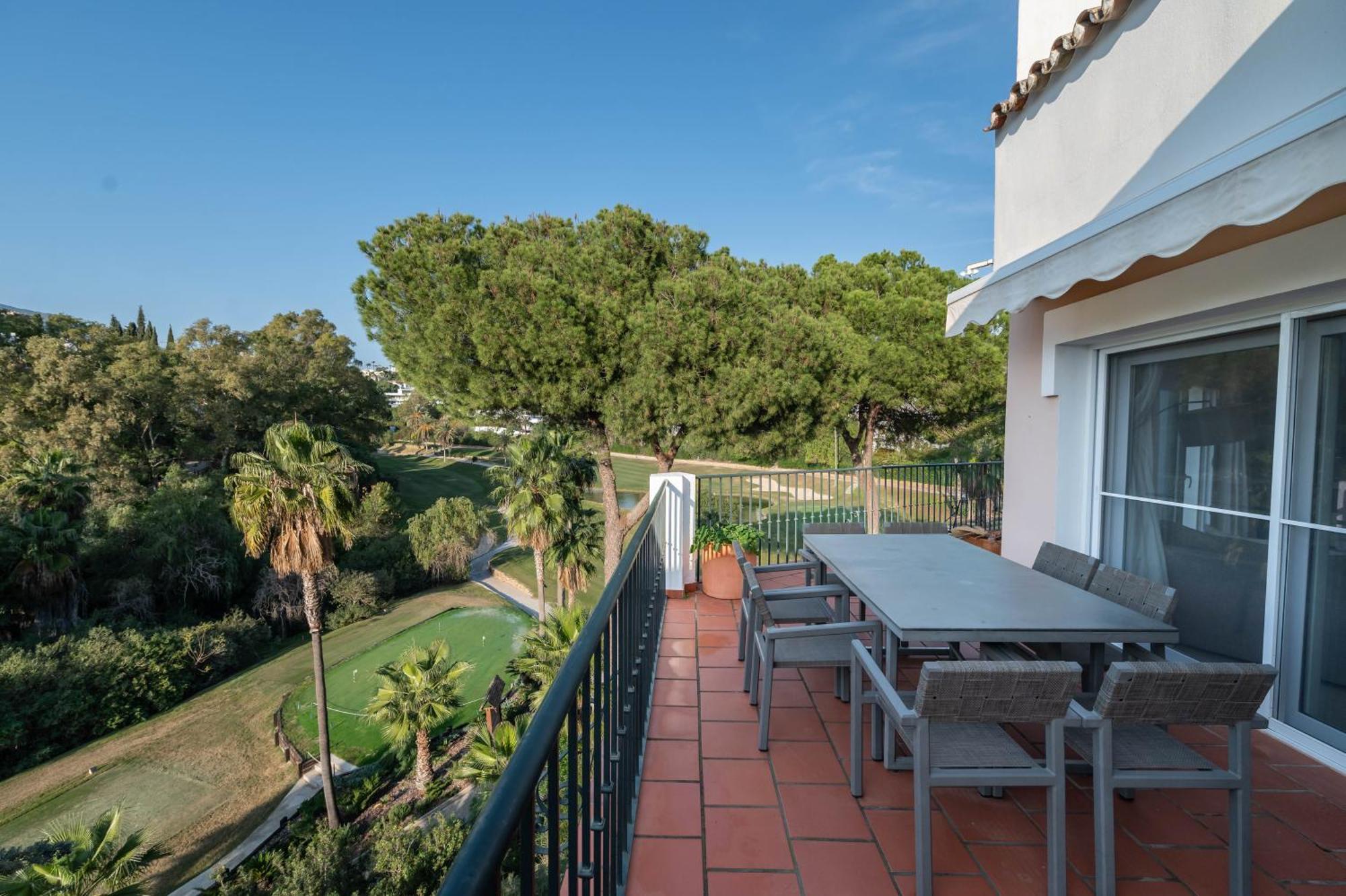 Magnifica Adosada La Quinta Golf Apartamento