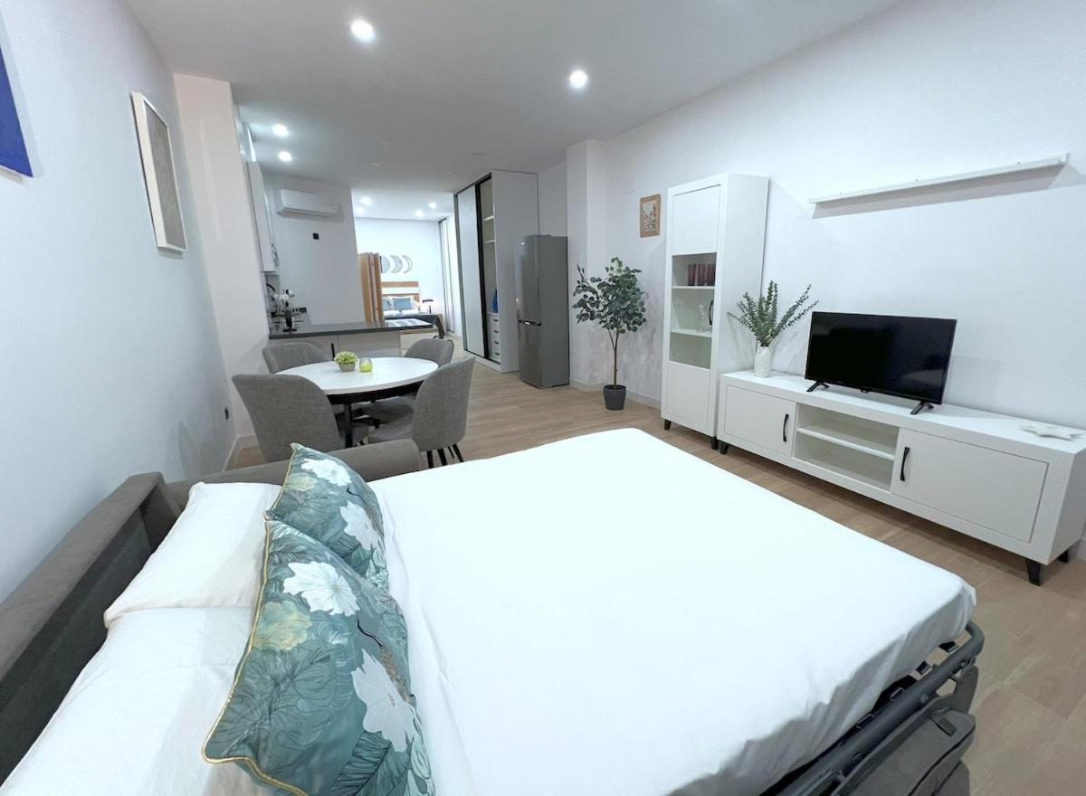 Evans Realty Bm Lujoso Y Moderno Estudio Málaga