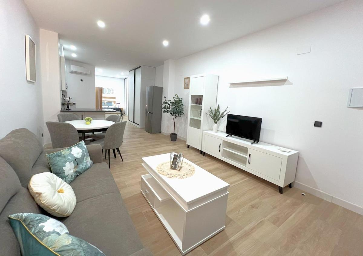 Apartamento Evans Realty Bm Lujoso Y Moderno Estudio