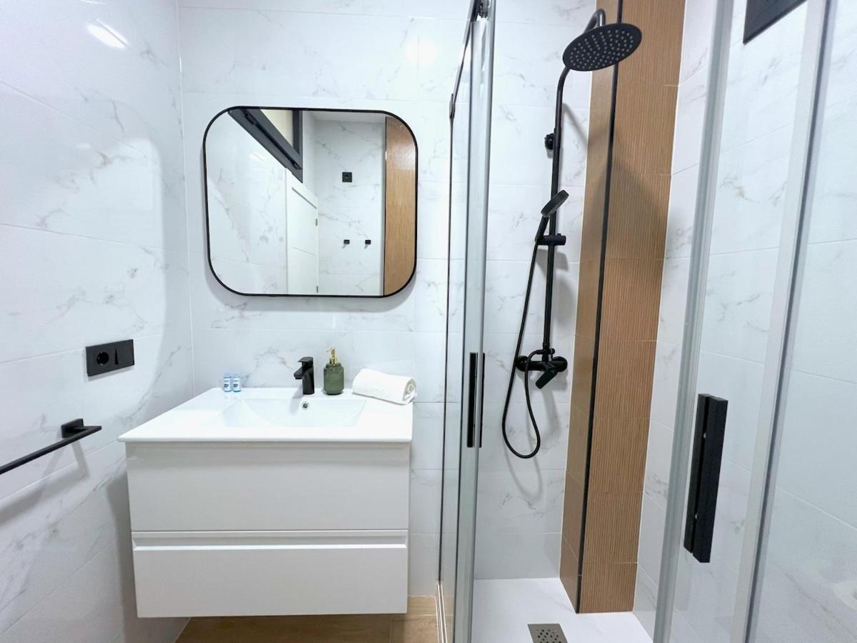 Evans Realty Bm Lujoso Y Moderno Estudio Apartamento Málaga
