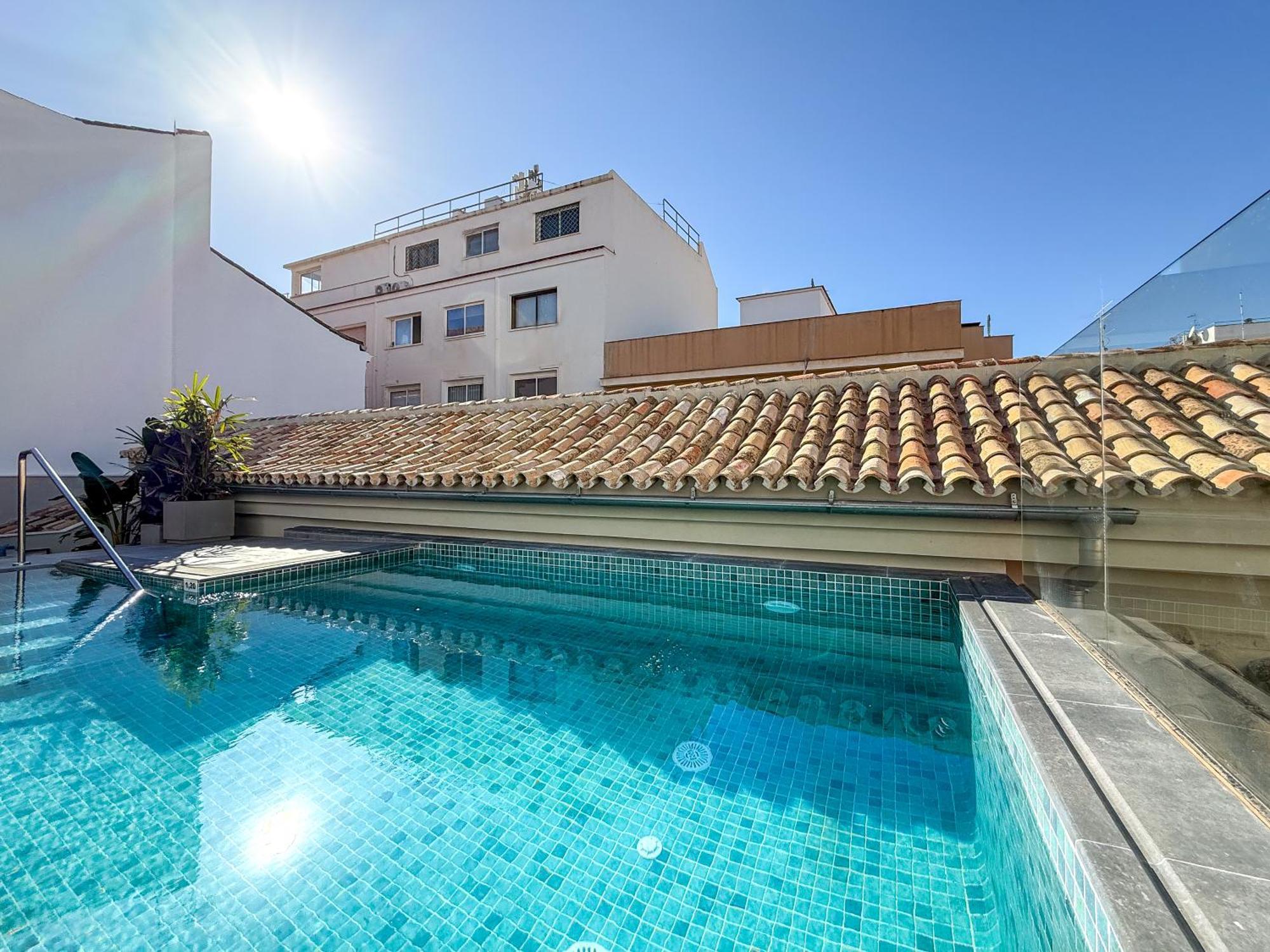 Ostello Coeo Hernan Ruiz Rooftop Pool