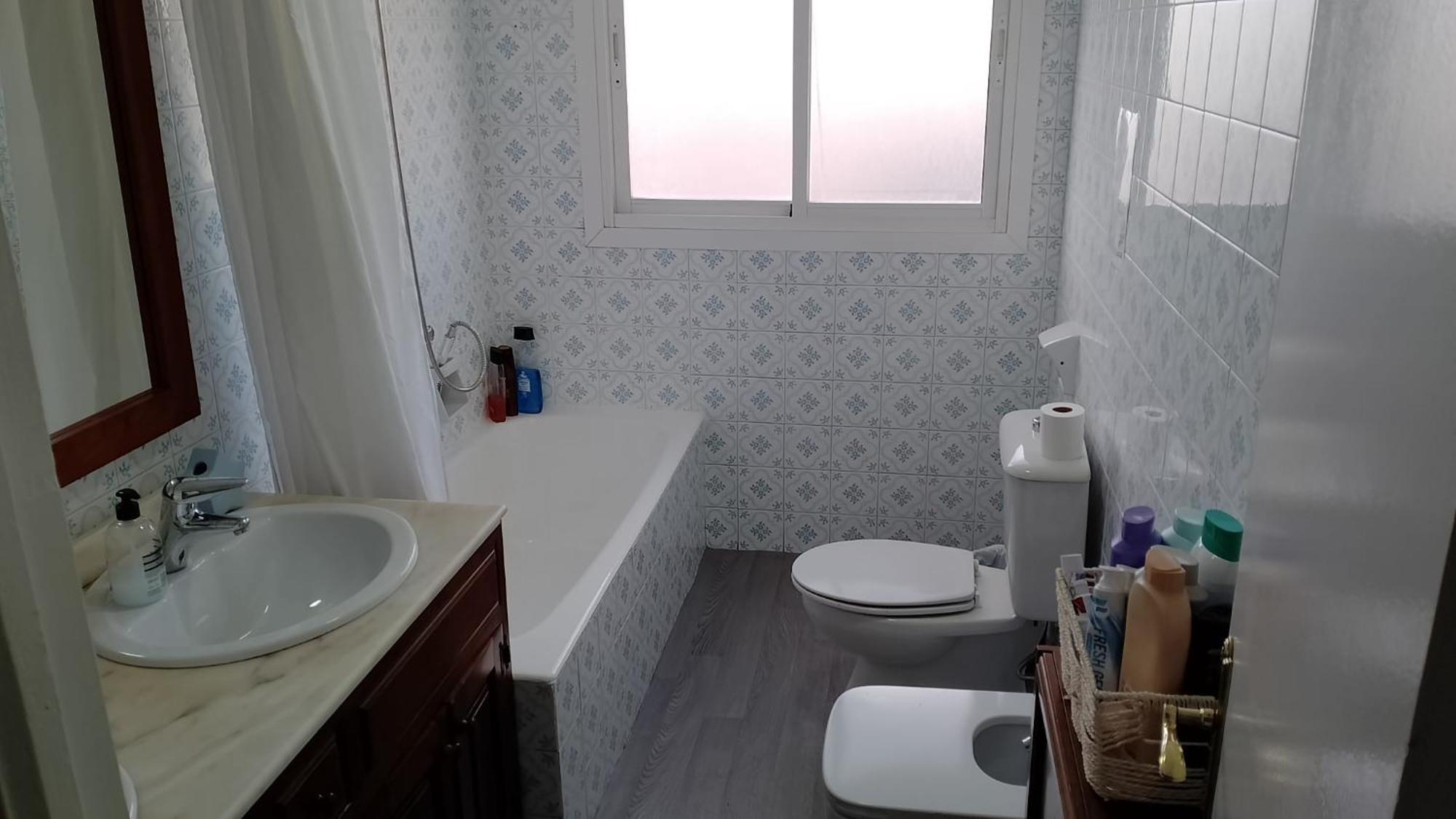 Privada Centro Cerca Tren Maria Zambrano Y Playa Muy Buena Conexion Wifi * Malaga