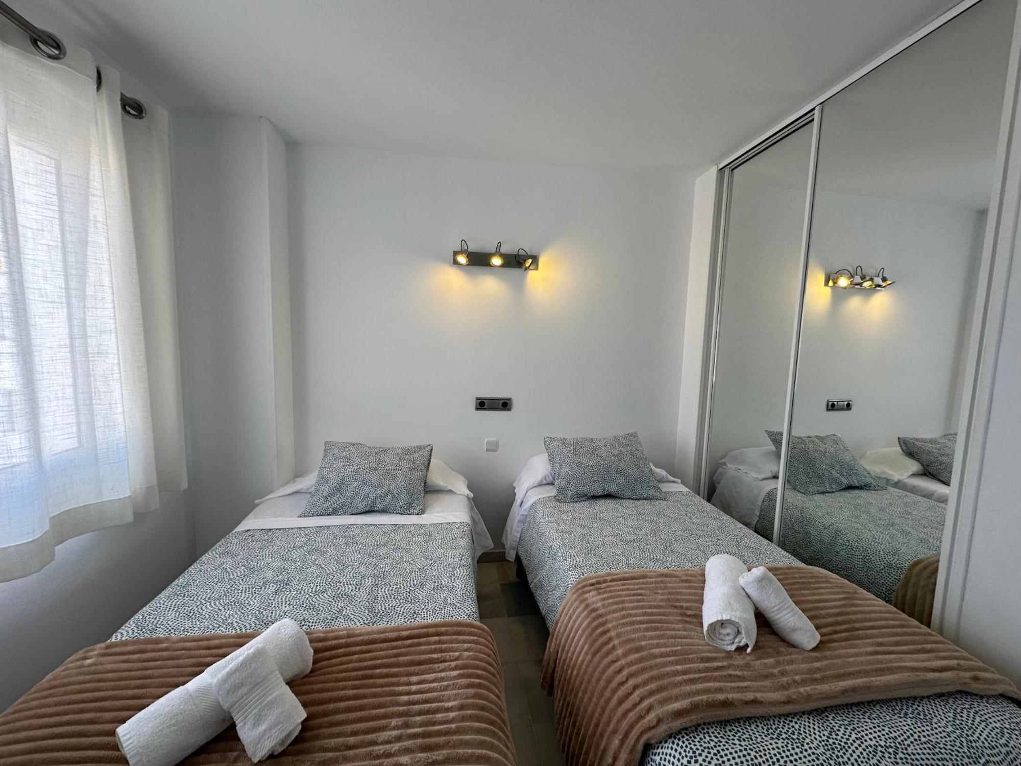 Lägenhet Luminoso Atico Duplex Con Vistas Al Mar Málaga