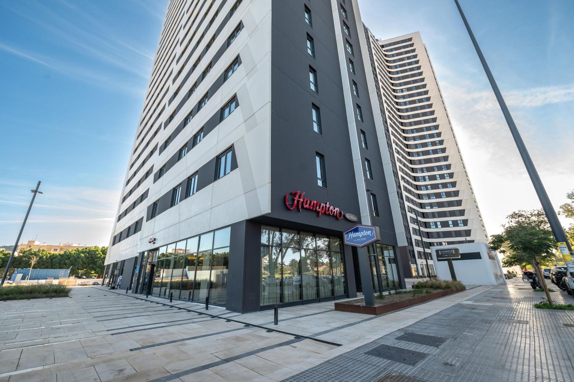 Leilighet Xpce Sky Towers - Parking Free Málaga