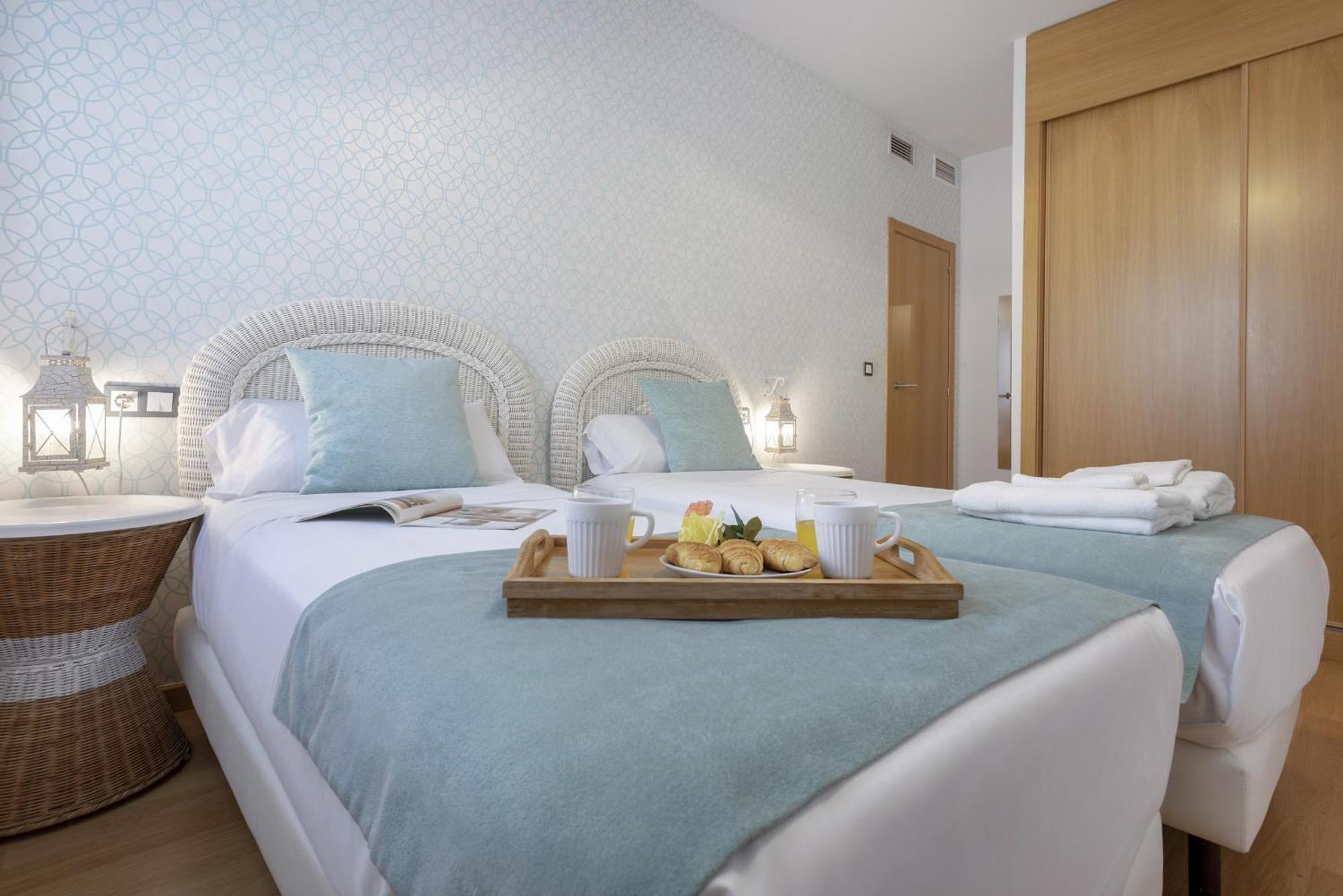 -malagasunapts-terrace,pool&park Apartamento *