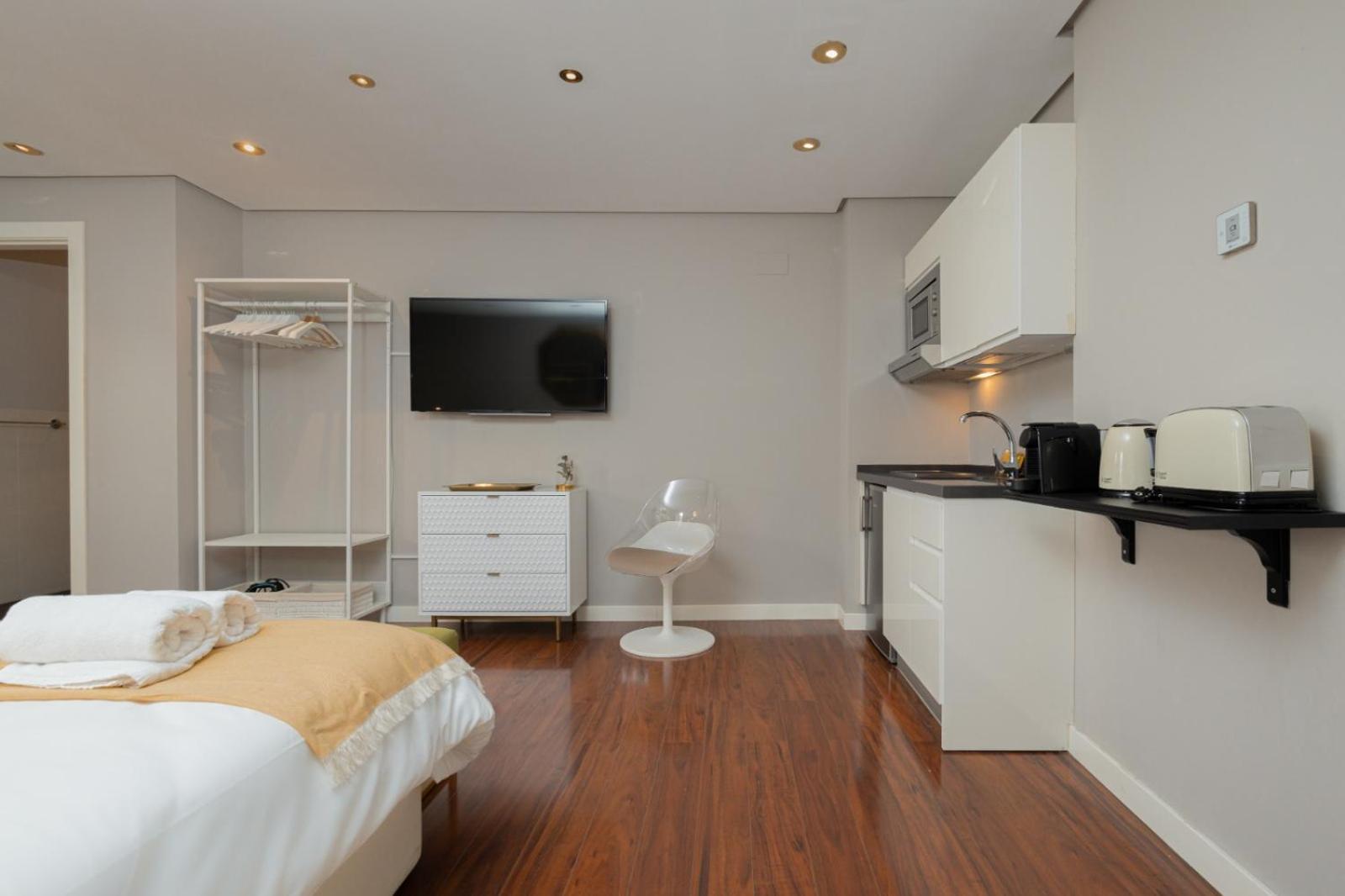 Cathedral Suites-city Center With Terrace