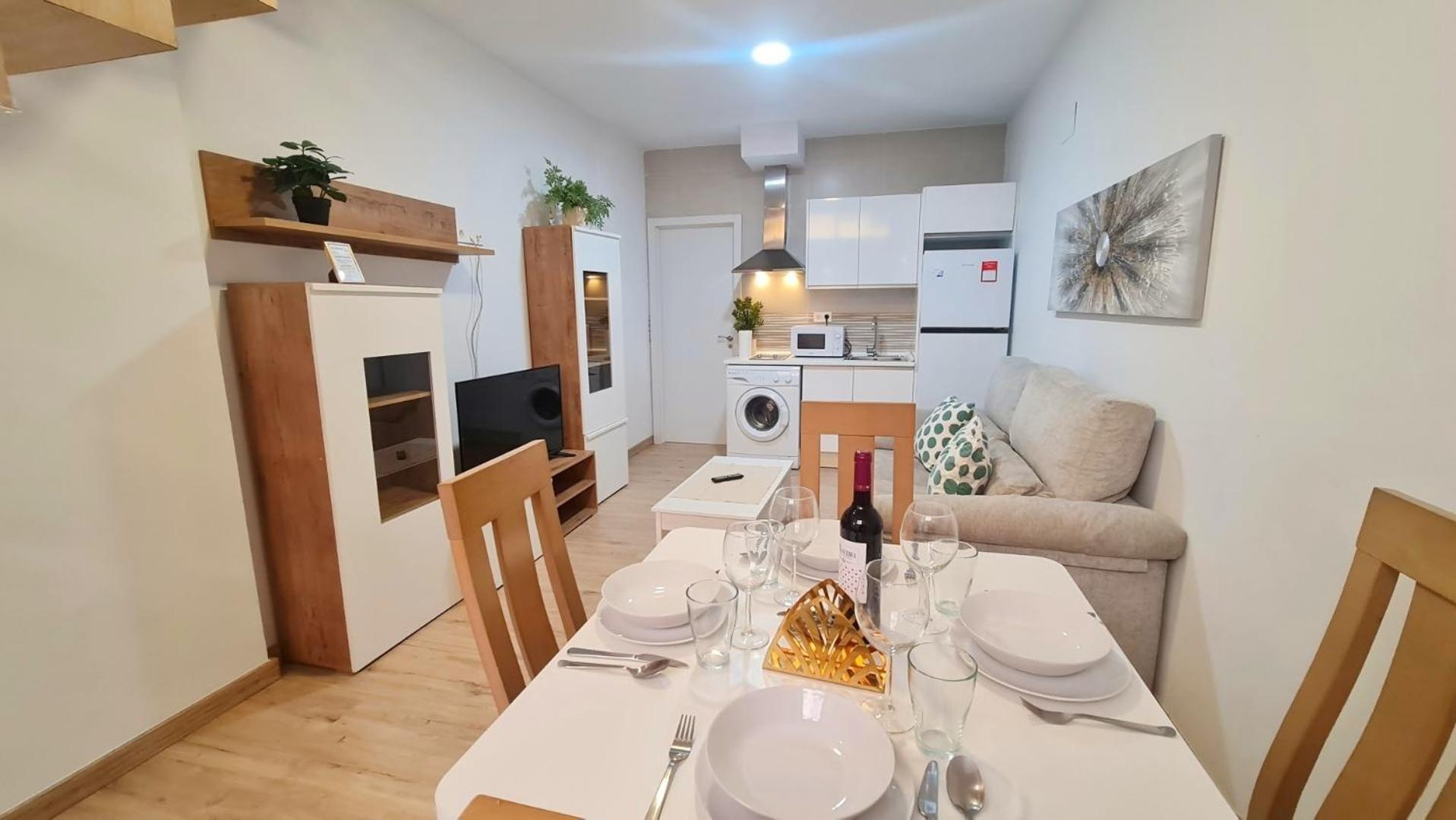 Duplex Huelin Ii & Appartement