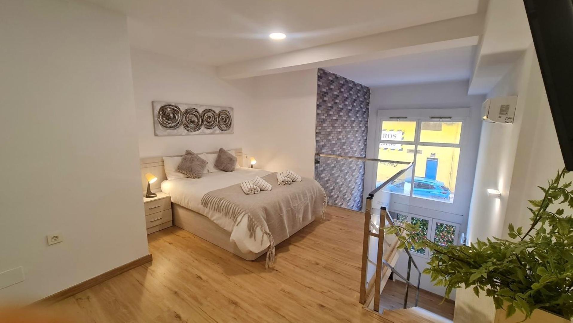 Appartement Duplex Huelin Ii & *