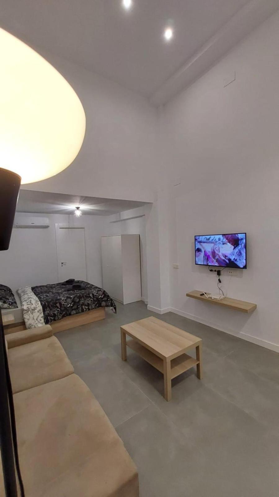 Apartment Luxury 1 A 5 Min De La Estacion De Bus Y Tren Maria Zambrano