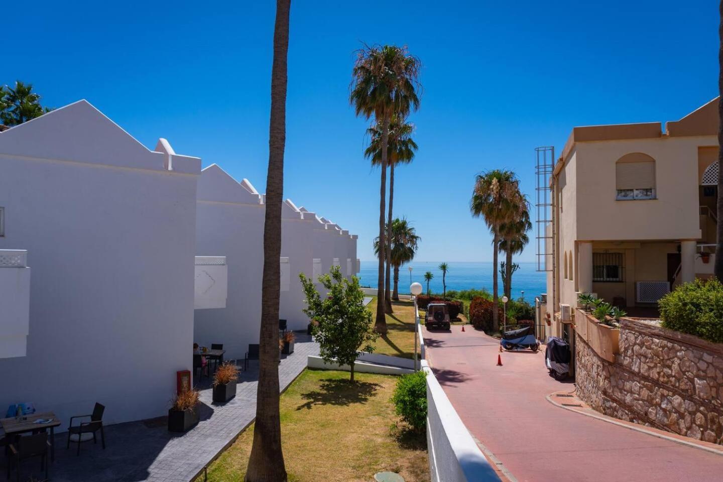 Modern Beachside Flat In Wyndham Costa Del Sol Málaga