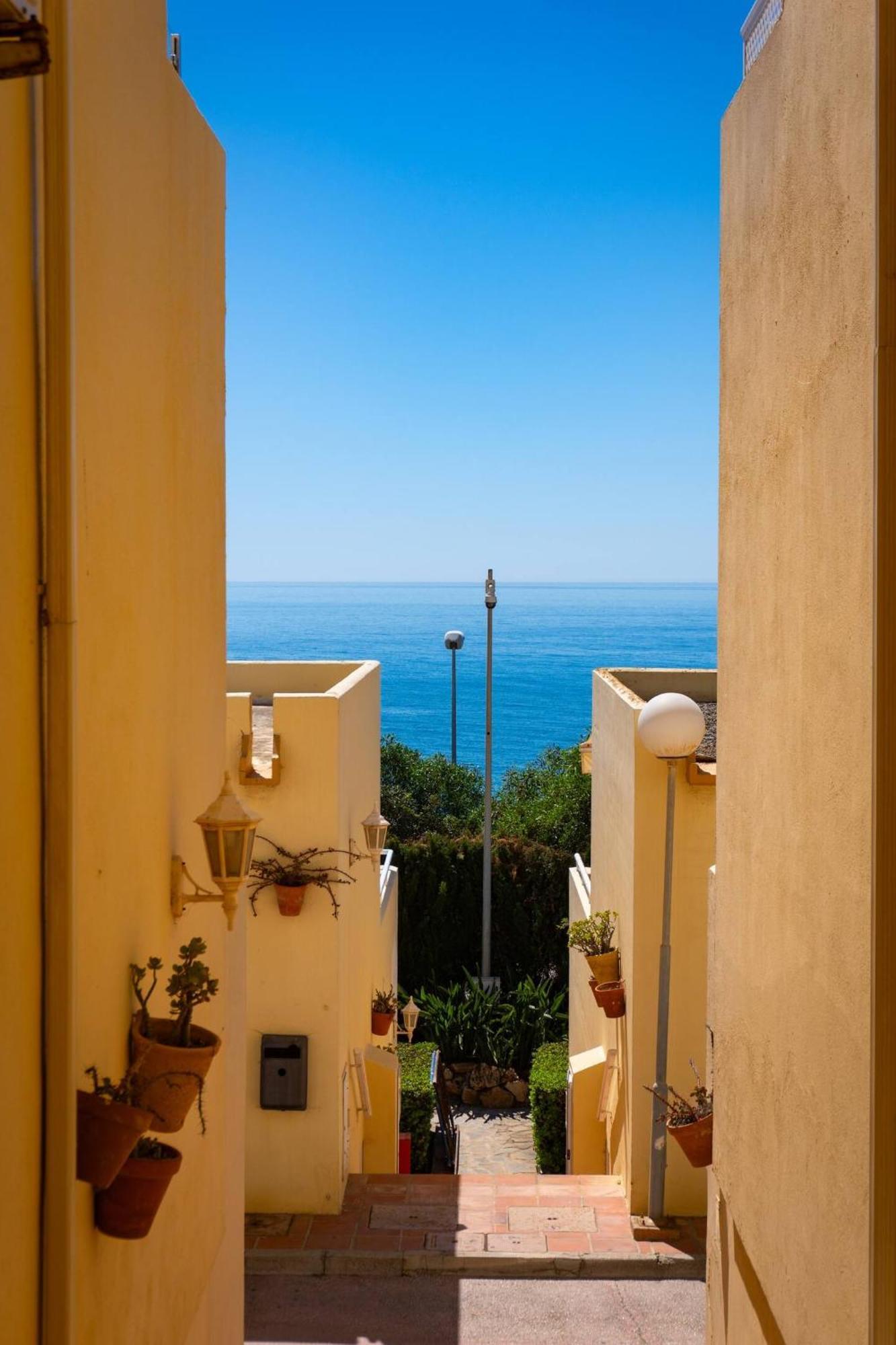 Modern Beachside Flat In Wyndham Costa Del Sol Málaga