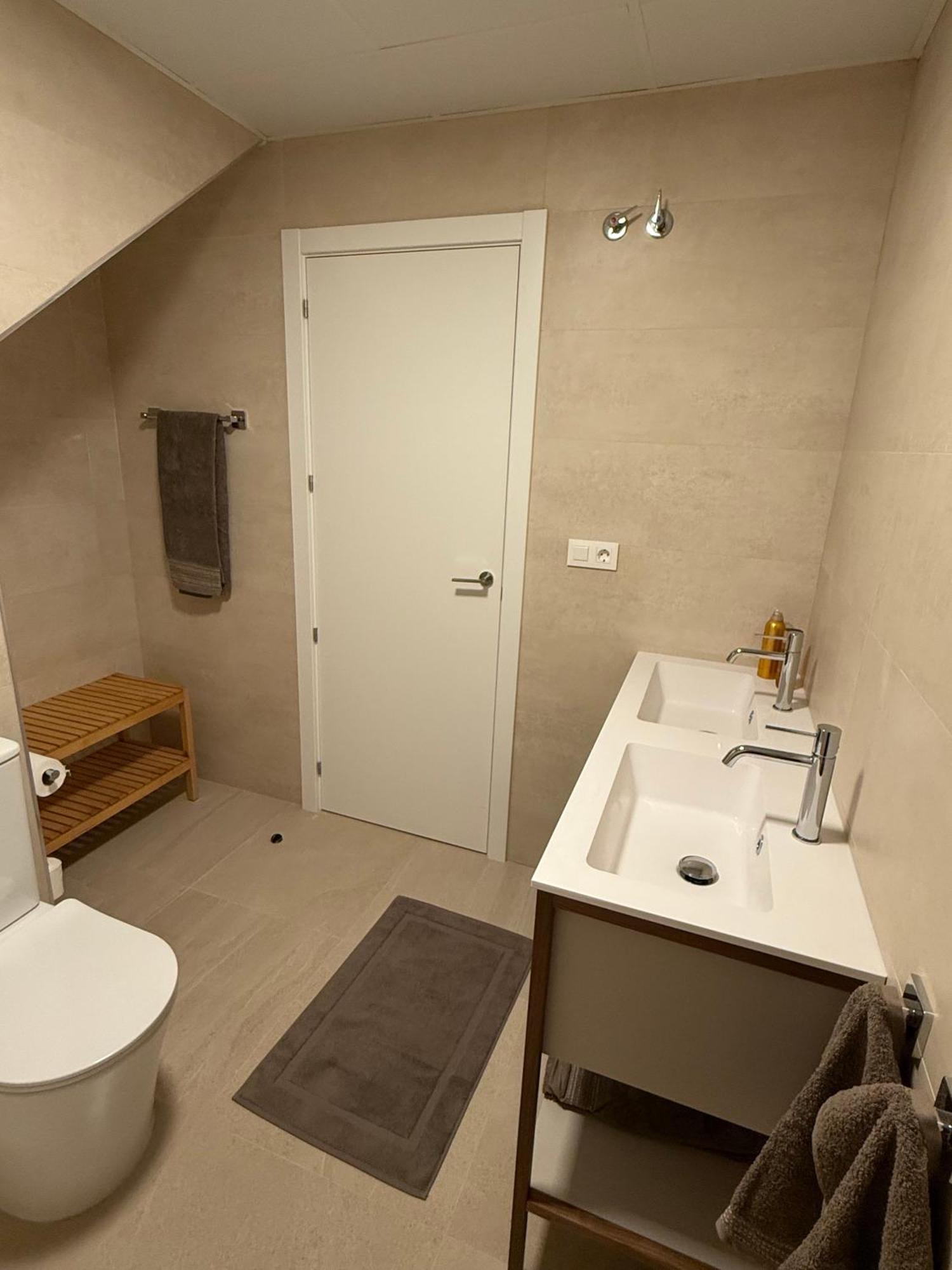 H2m Postigo Duplex Terrace 2 Bathrooms, Smart Tv, Oven Lägenhet *