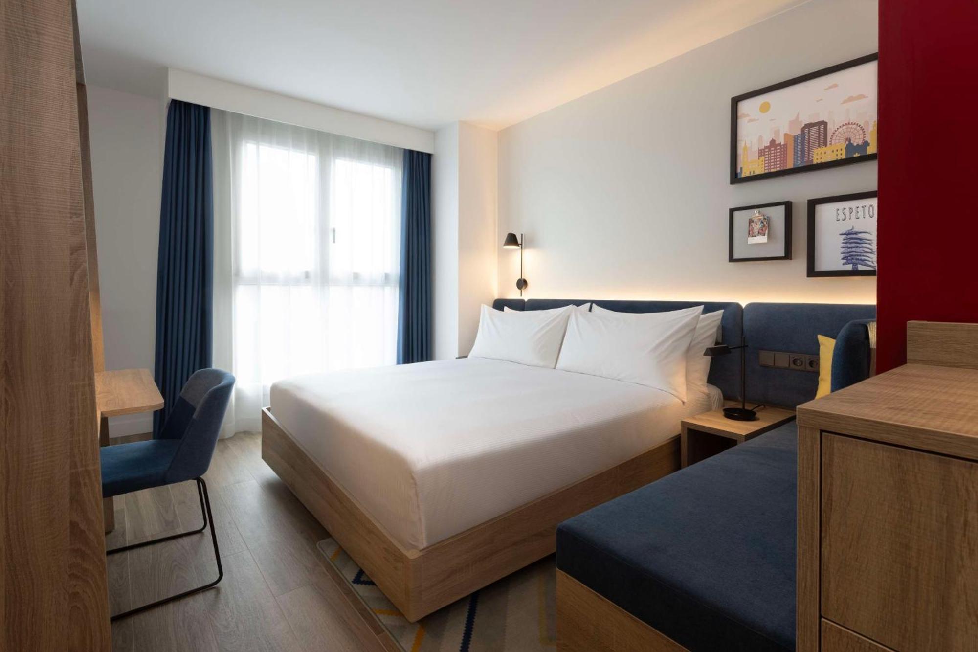 Hampton By Hilton Martiricos Málaga