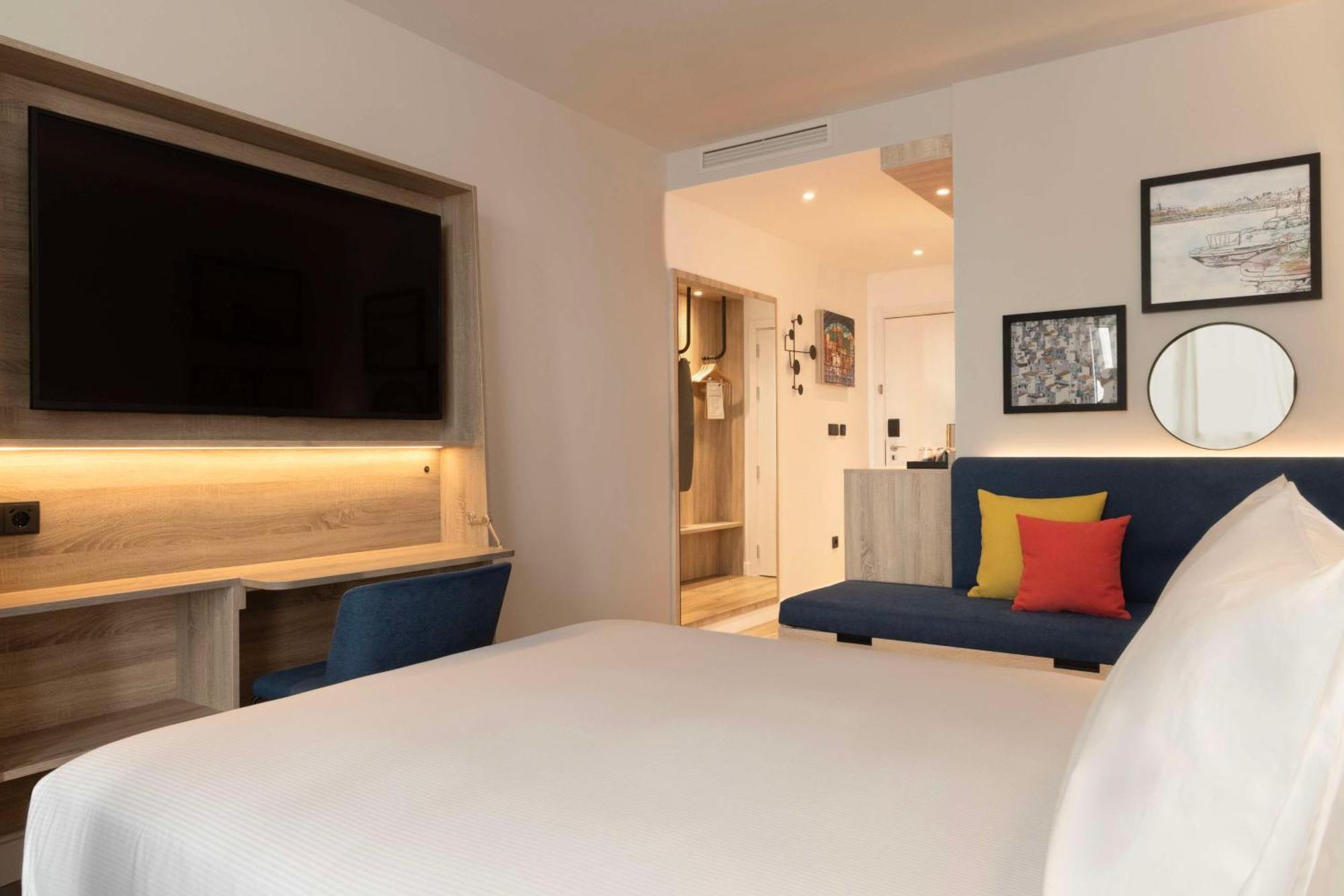 Hampton By Hilton Martiricos Hotell 3*