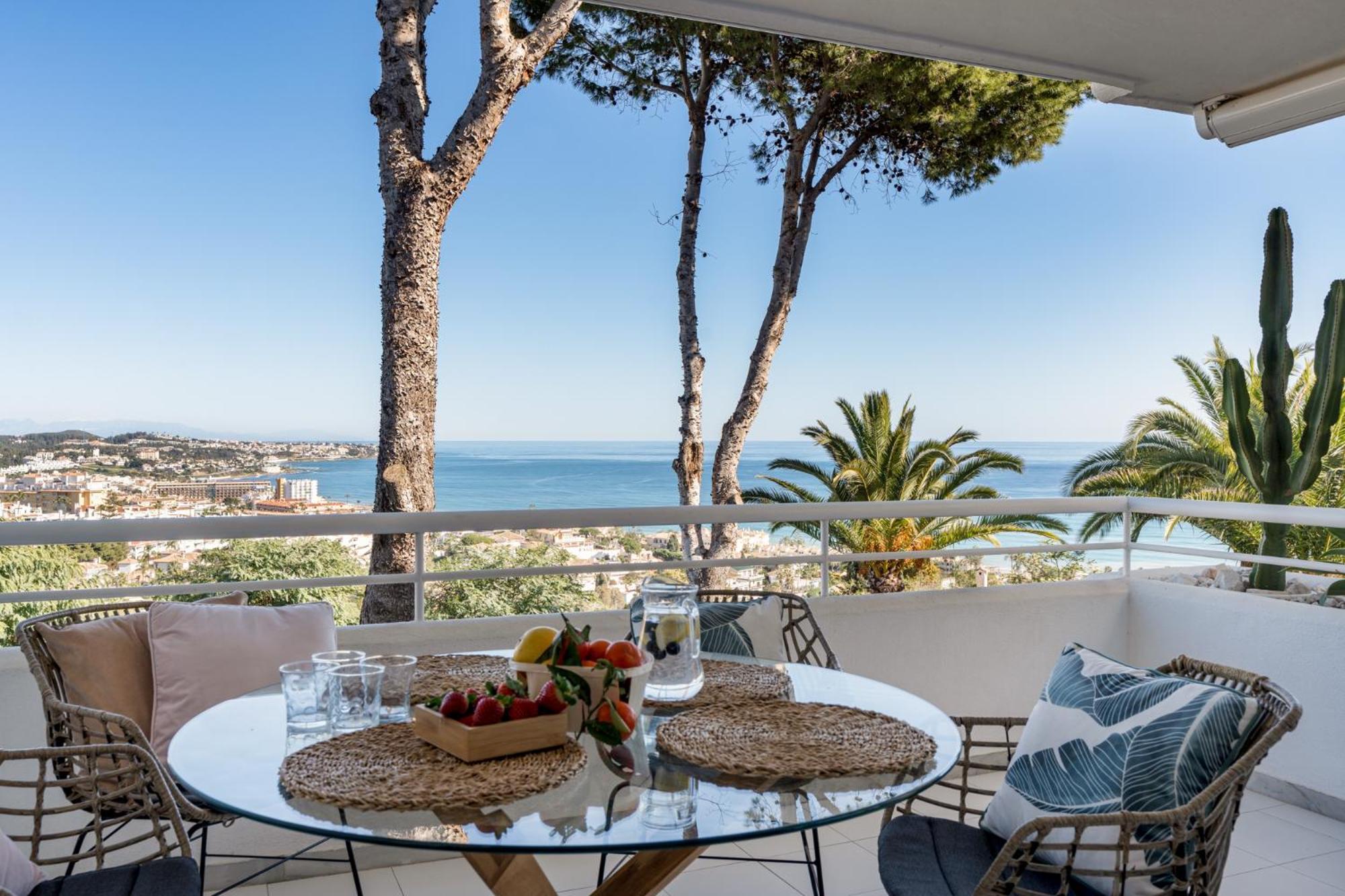 Spectacular Sea Views In Rancho Miraflores Mijas Costa Apartment