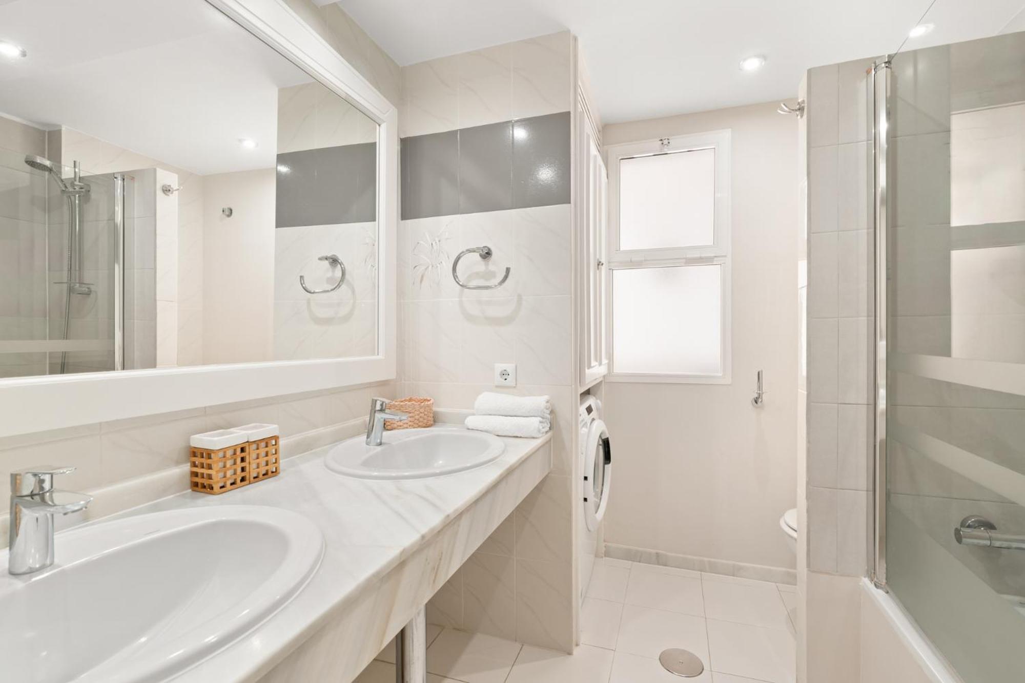 Spectacular Sea Views In Rancho Miraflores Mijas Costa *