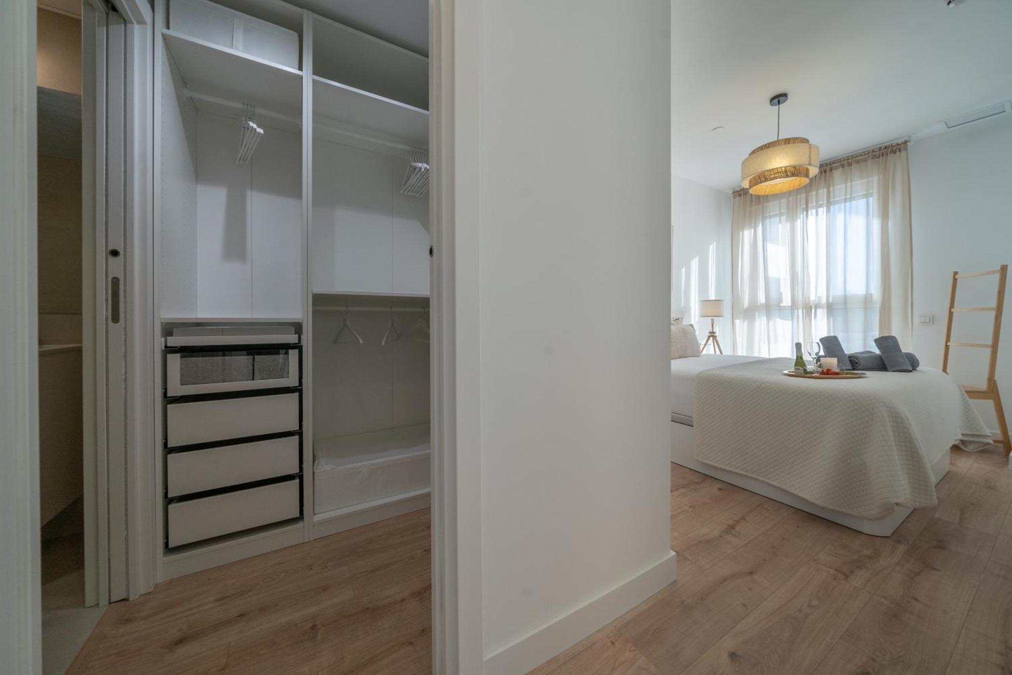 Xpce Urban 10 Skyline - Parking Free *