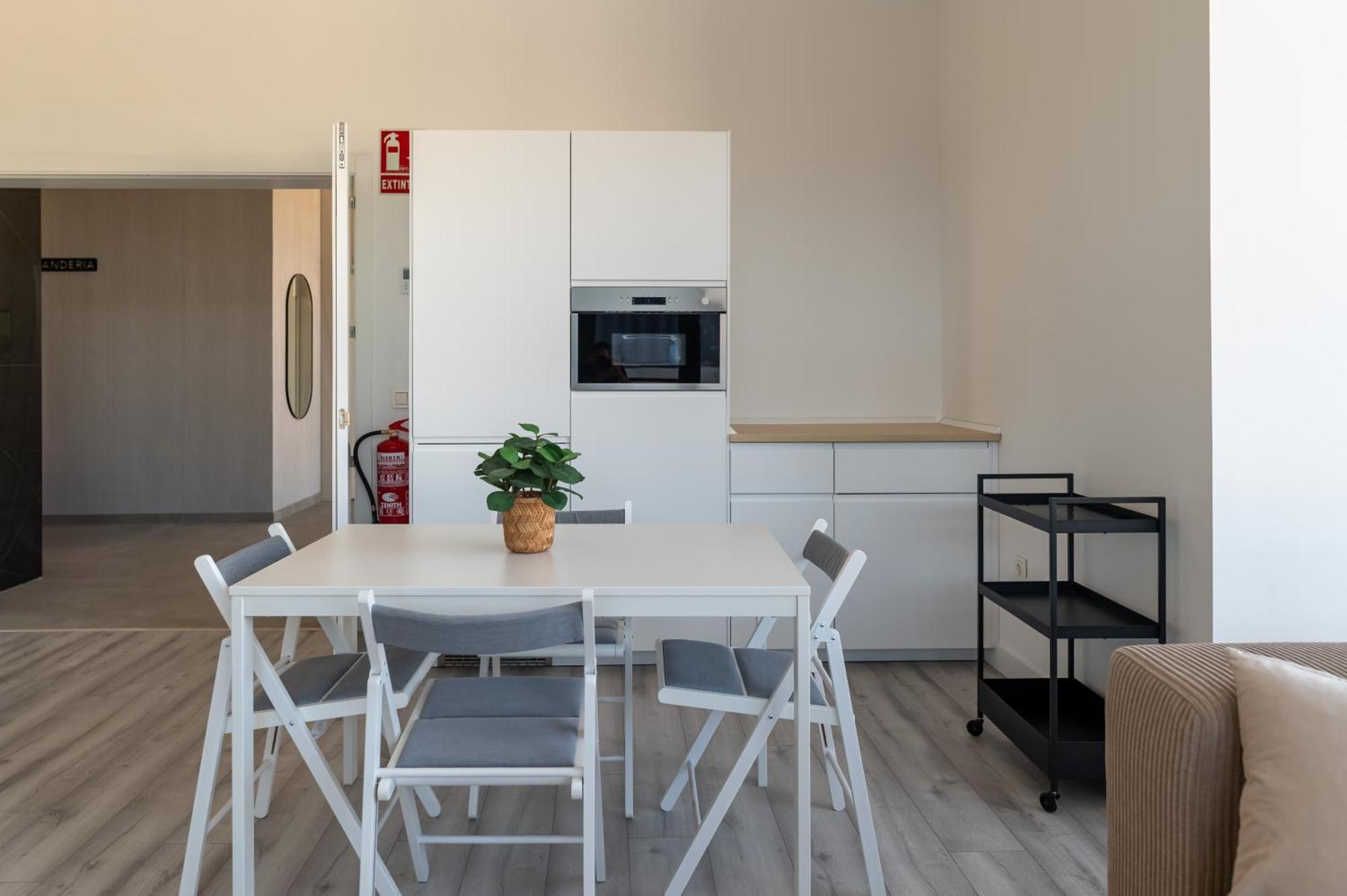 Xpce Urban 10 Skyline - Parking Free *