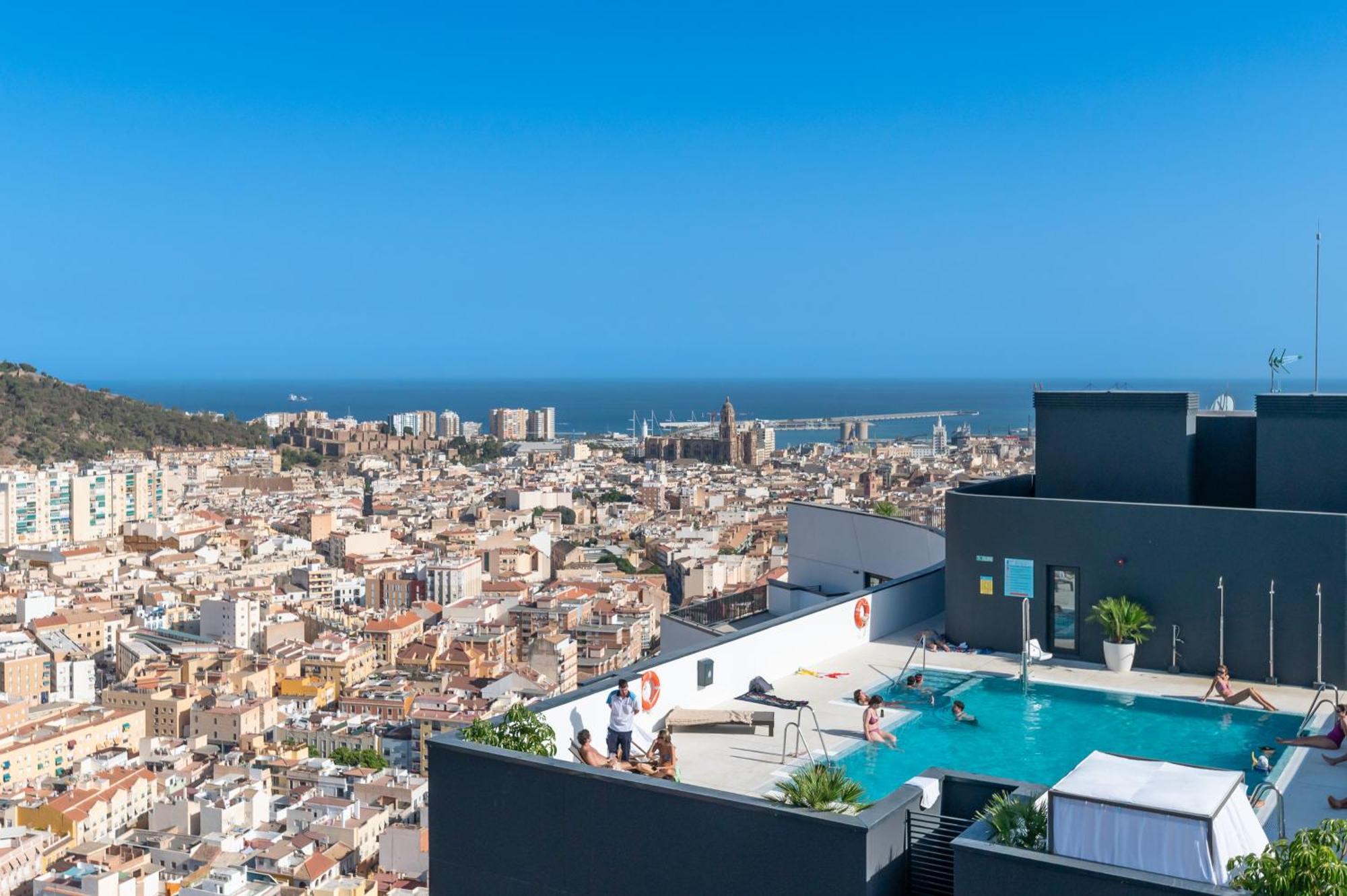 Xpce Urban 10 Skyline - Parking Free Malaga