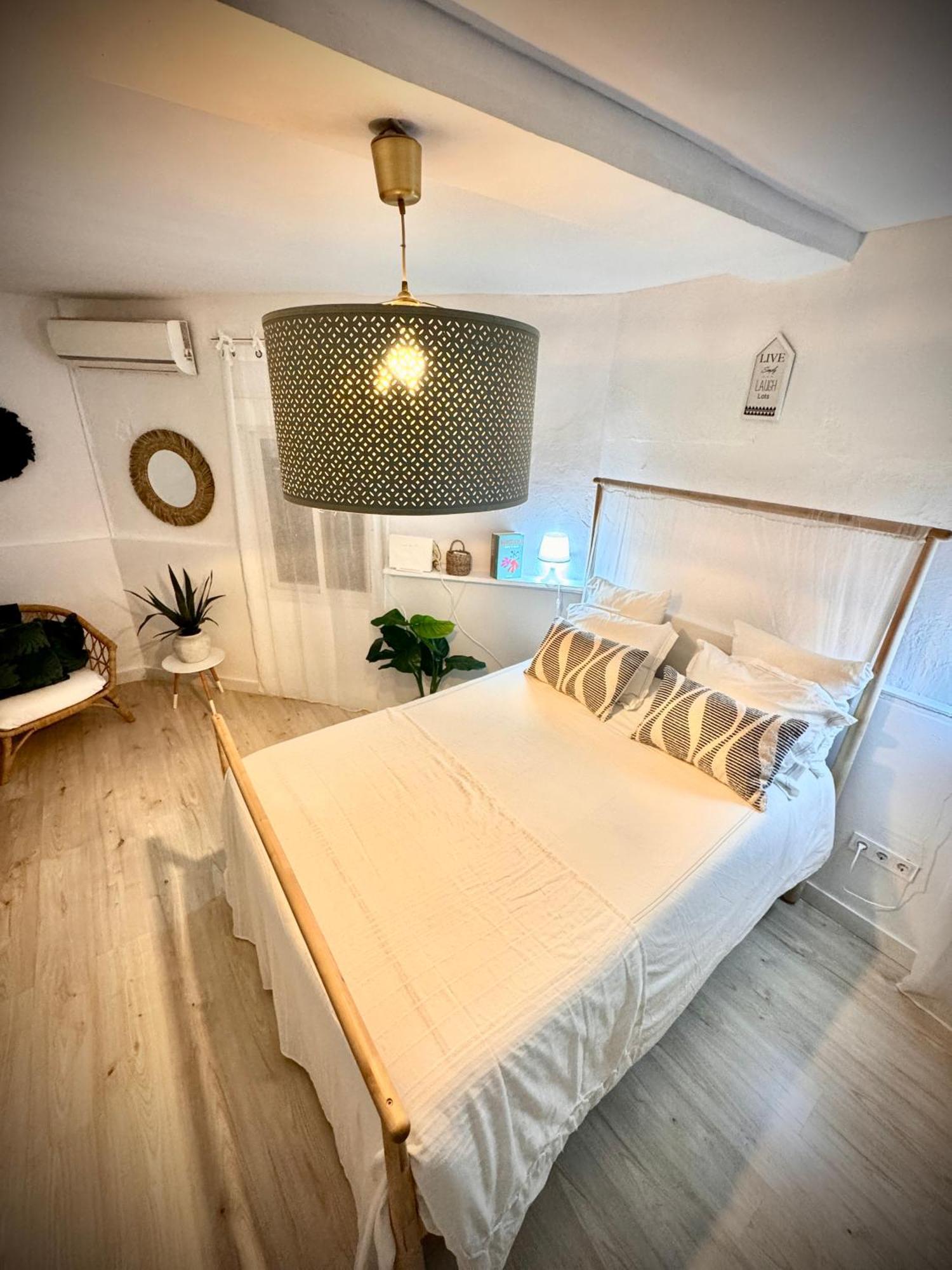 Cosy +netflix+24h Entry+silent Air Conditionning Leilighet
