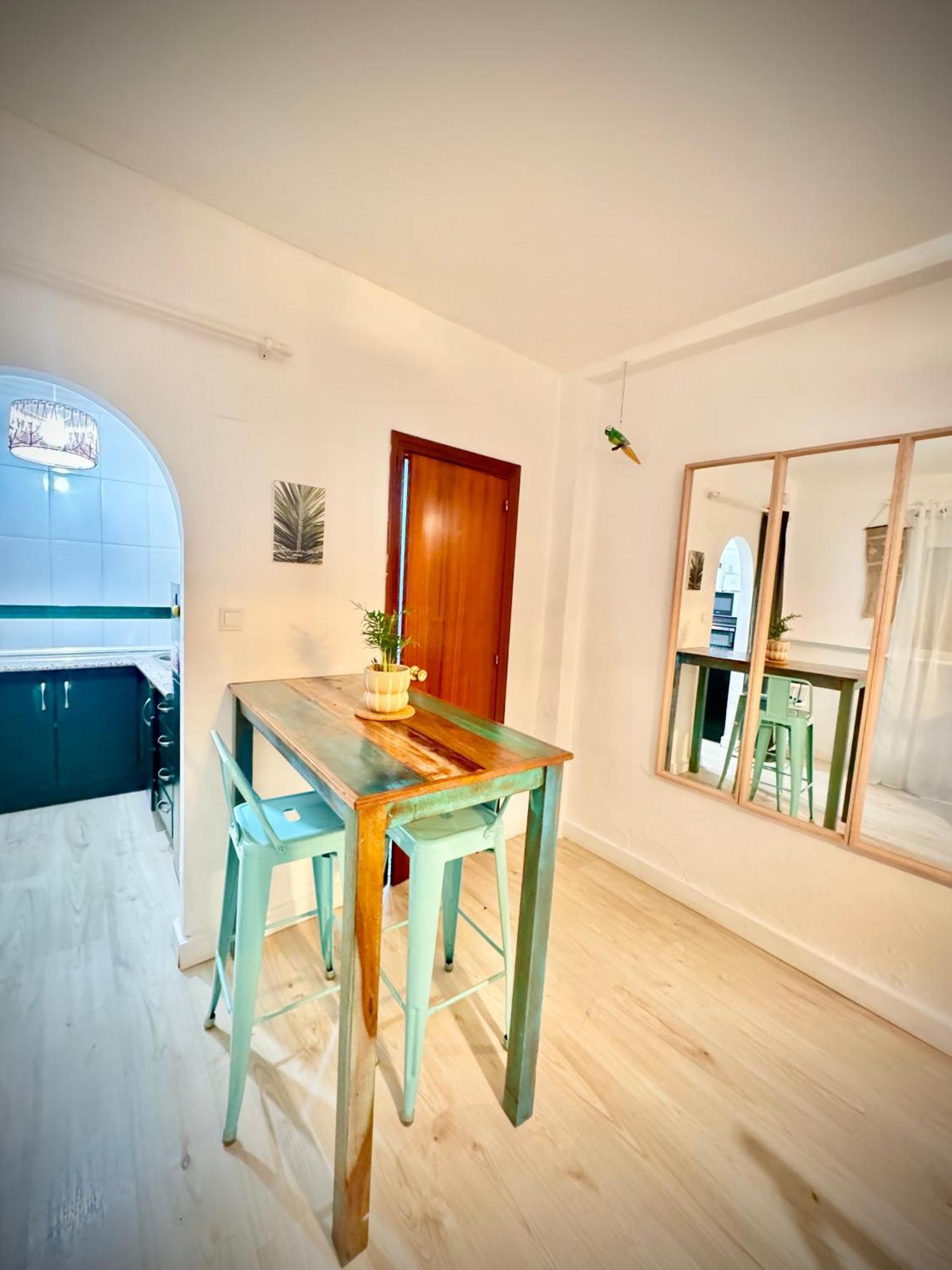 Cosy +netflix+24h Entry+silent Air Conditionning * Málaga