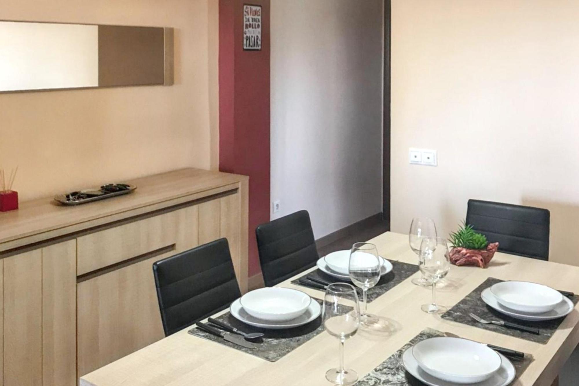Apartamento Comfortable In With Balcony And View 81 M² *