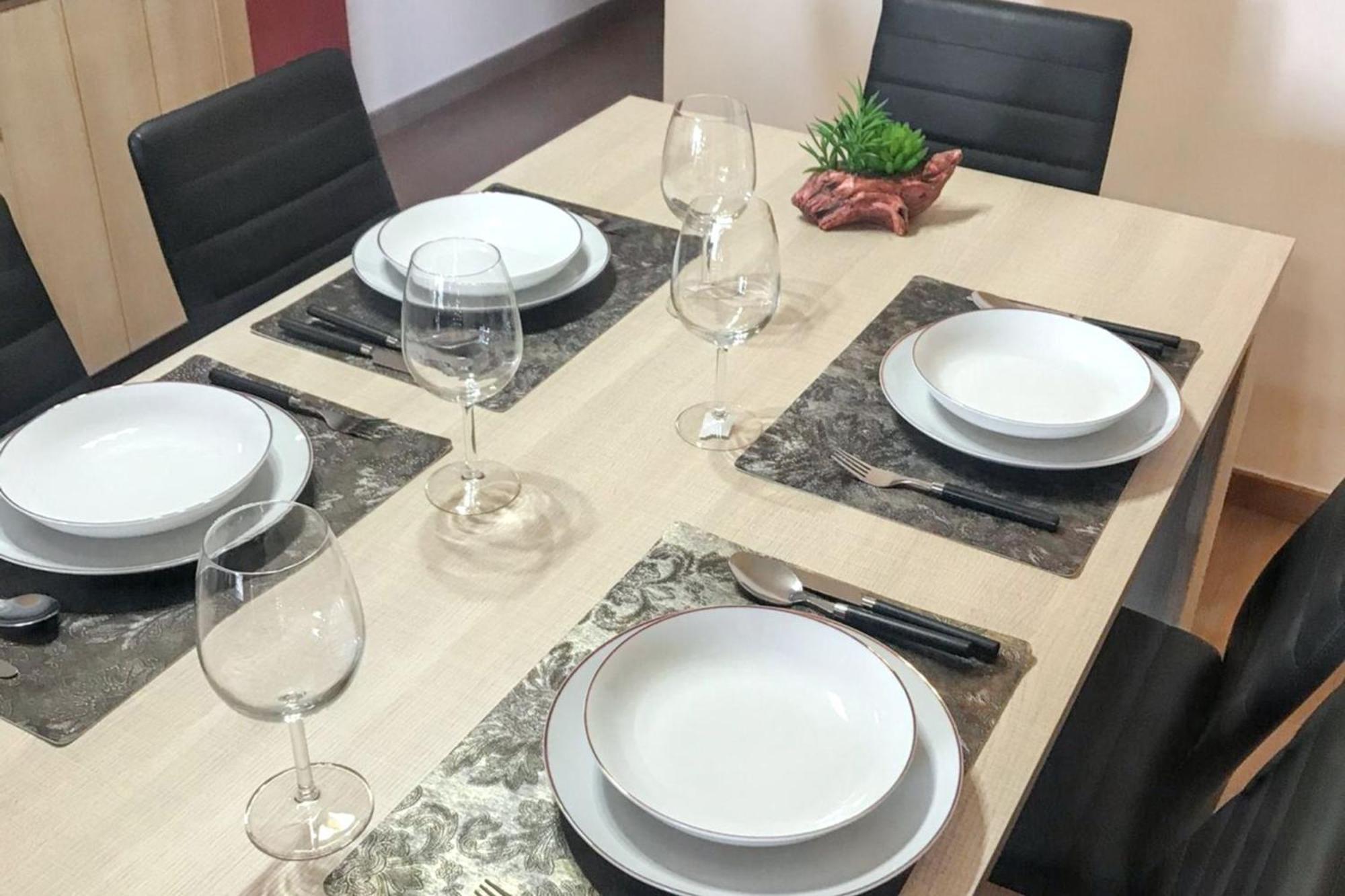Comfortable In With Balcony And View 81 M² Málaga