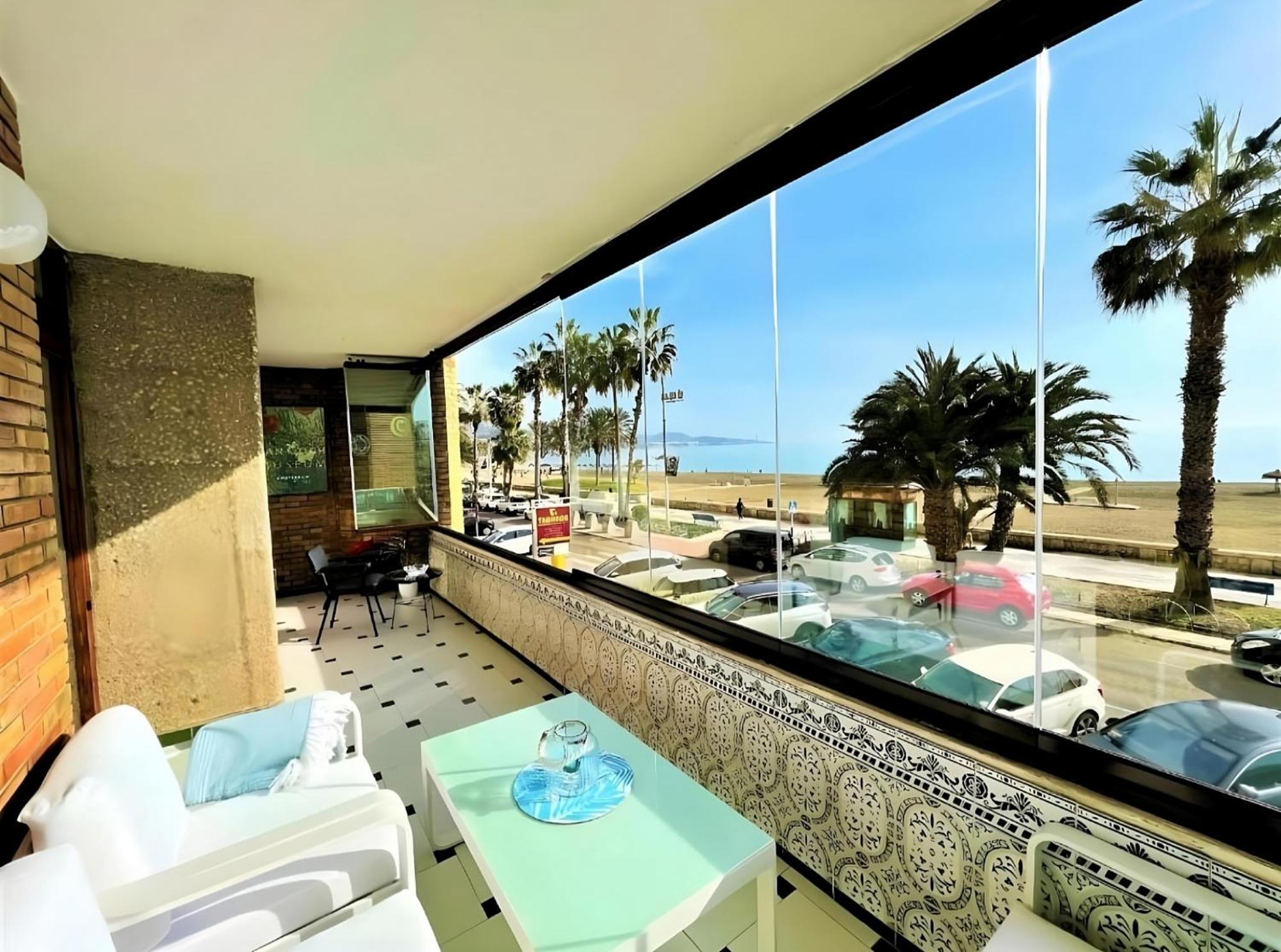 Vistas Al Mar - Frente A La Playa Malagueta 6 Personas Apartment *