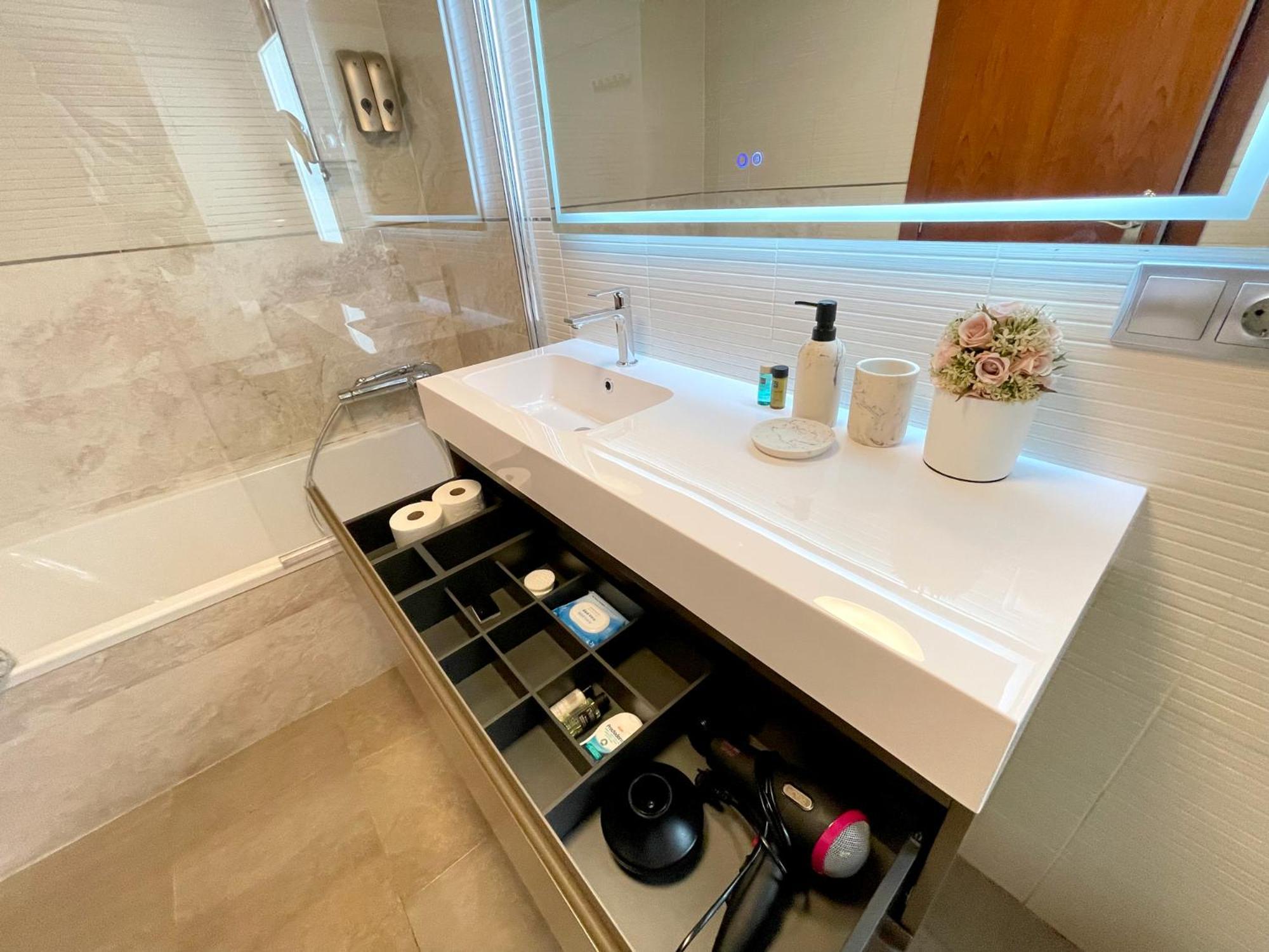 Atico En Plaza De La Constitucion 3 Bedrooms Appartement