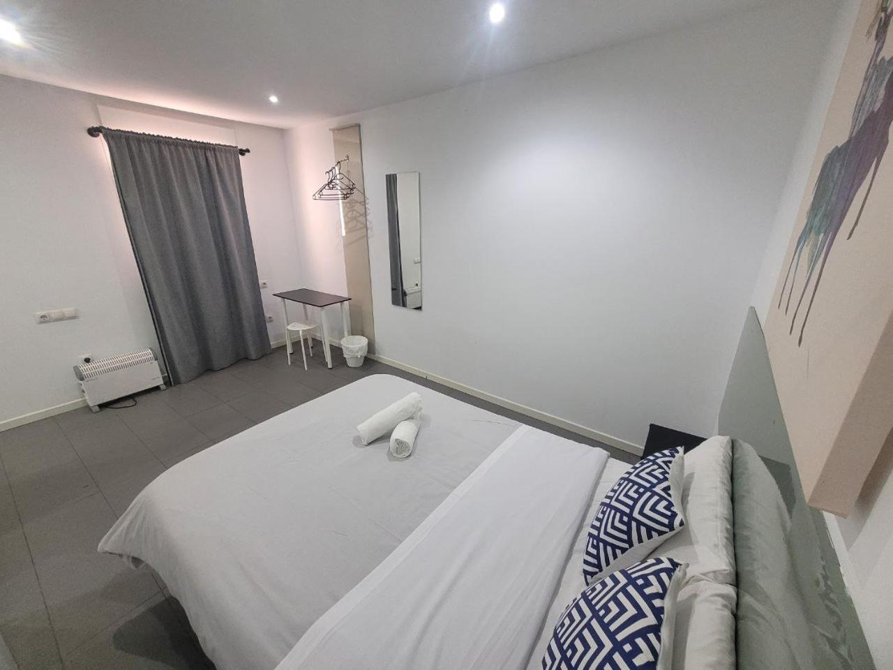 Ayz Frailes - Auto Check-in (adults Only) Gasthof 3*