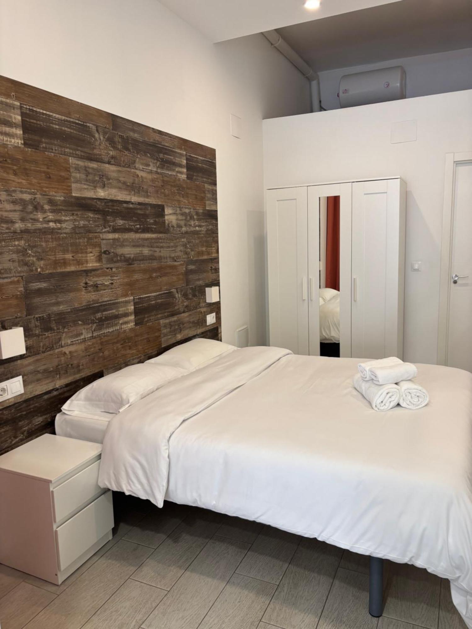Apartamento Hermoso Piso A 3 Min De La Estacion De Bus Y Tren Ave
