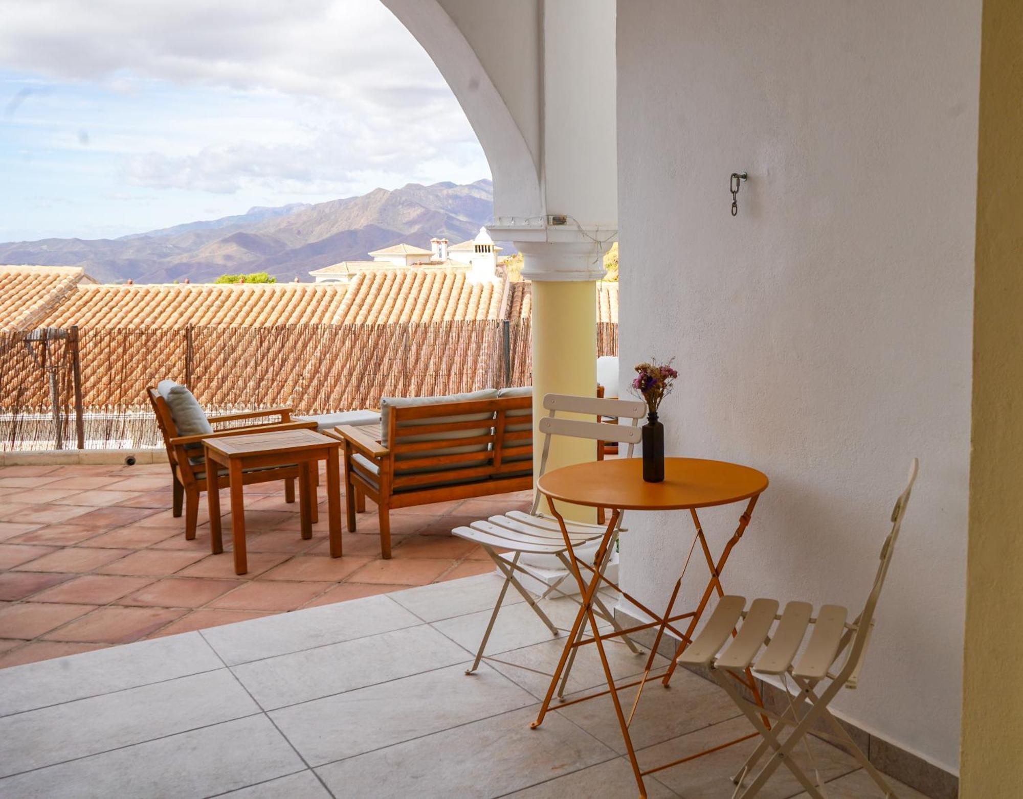 Mijas Townhouse & Mountain Views Feriehus *