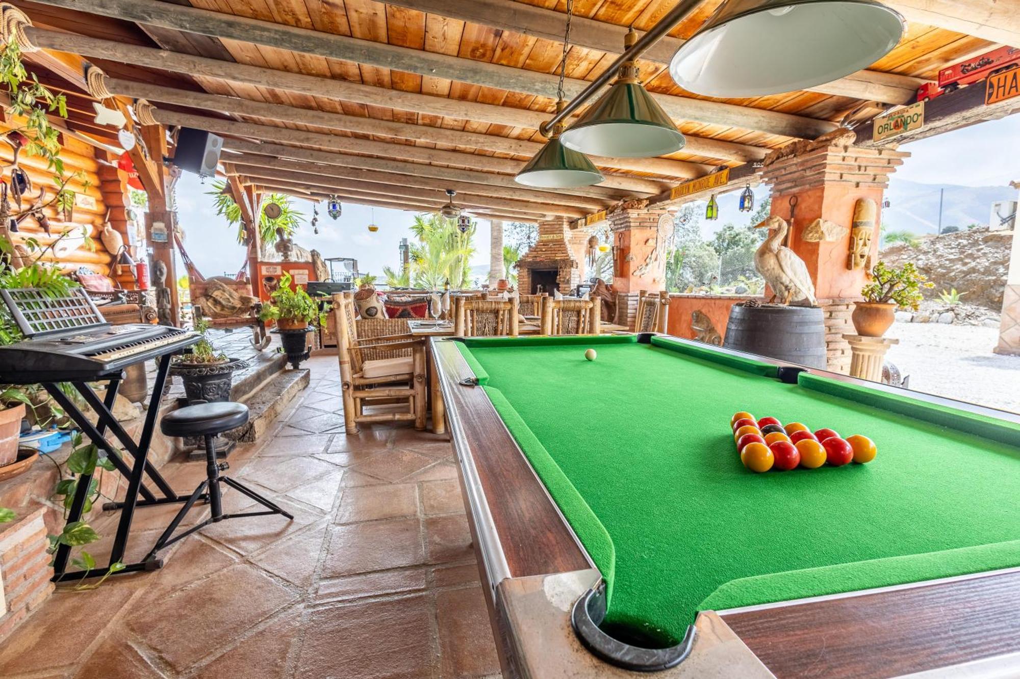 Luxurious Private Pool Hottub & Fireplace Málaga