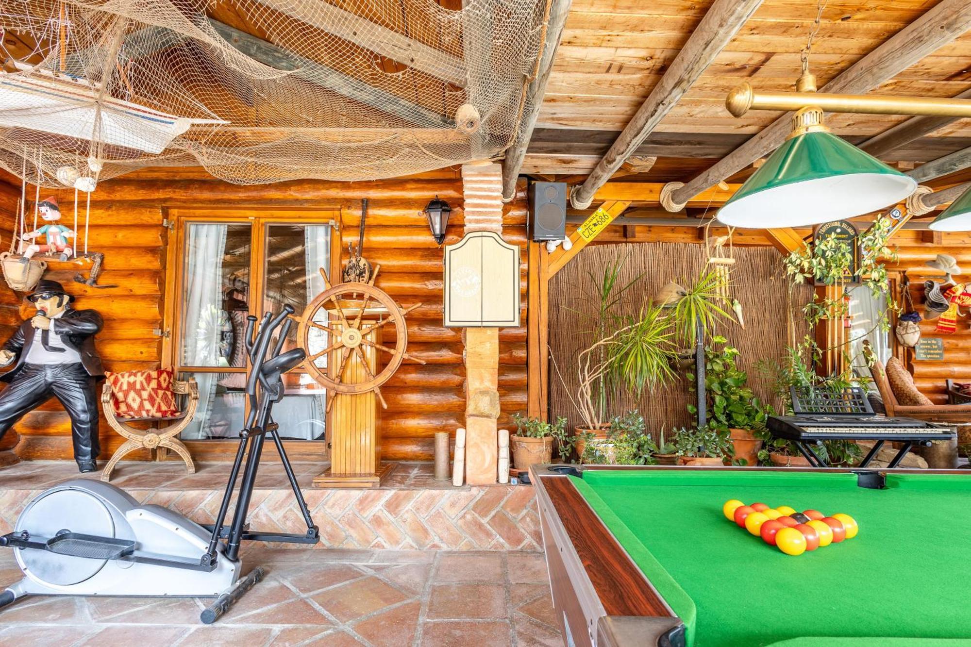 Luxurious Private Pool Hottub & Fireplace Сasa de vacaciones