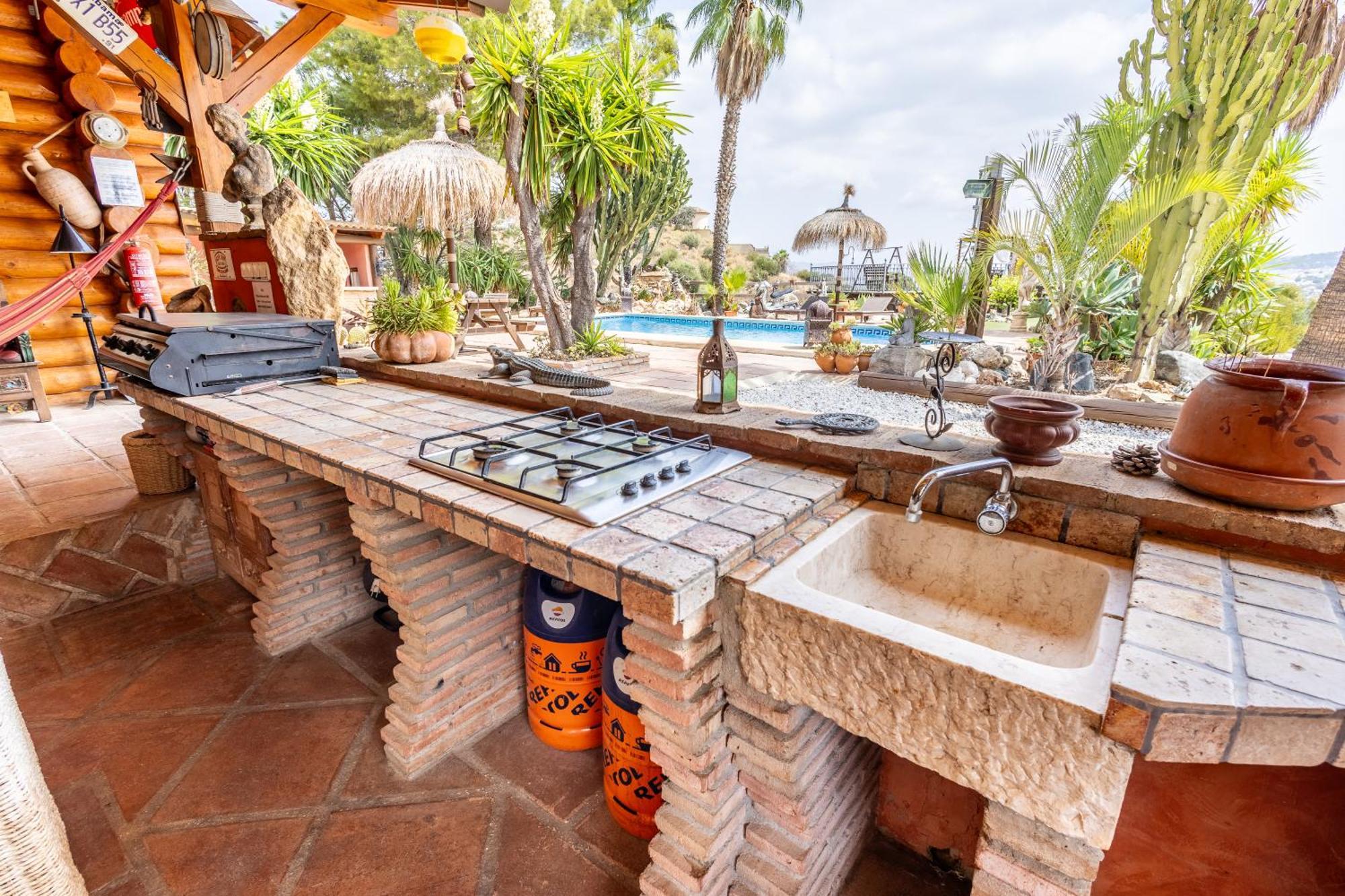 Luxurious Private Pool Hottub & Fireplace Vakantiehuis *