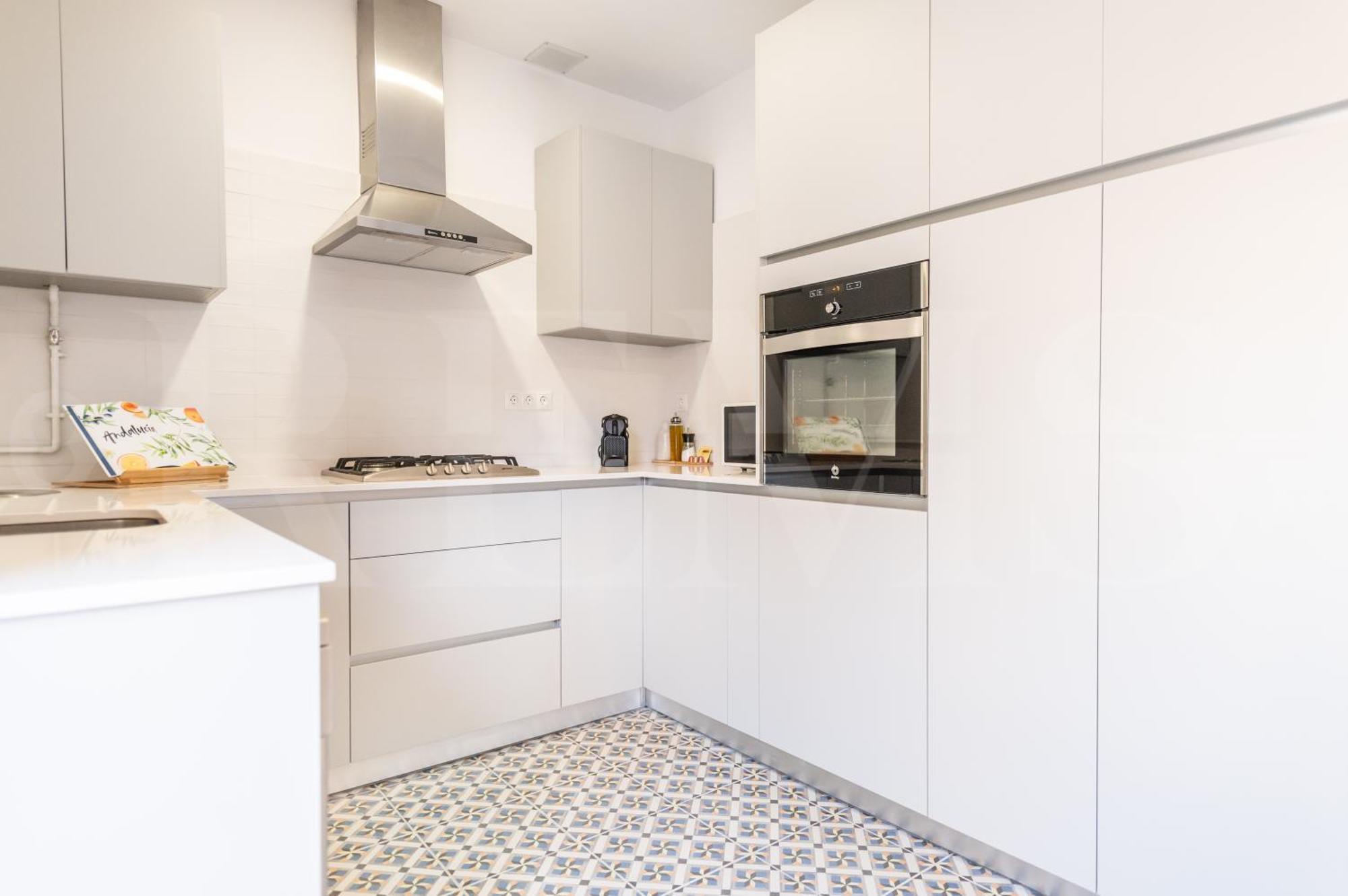 Spanish Architectural Gem Duplex - Center By Rems