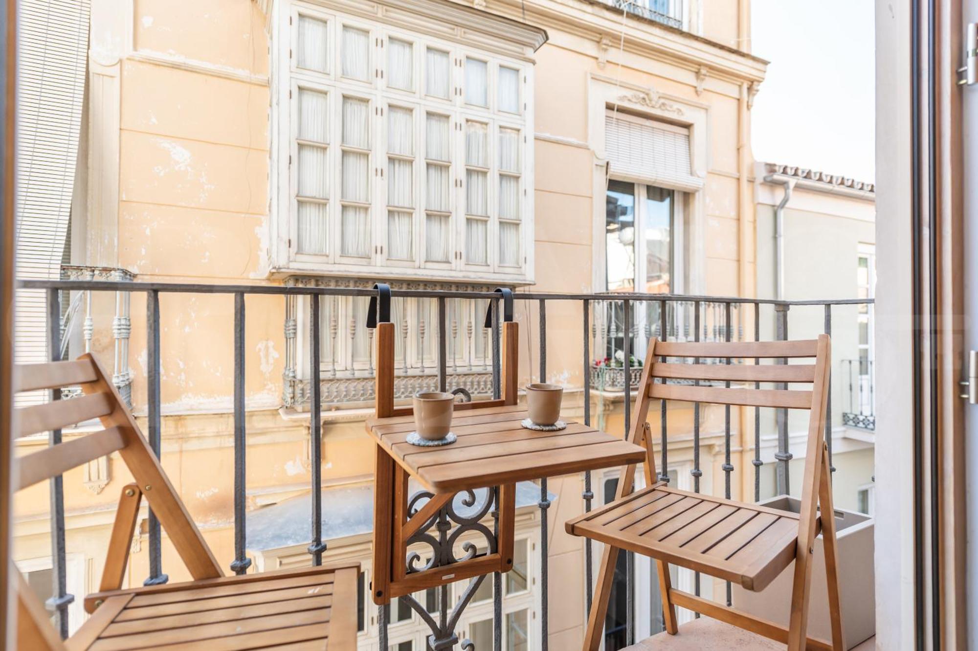 Spanish Architectural Gem Duplex - Center By Rems Apartamento