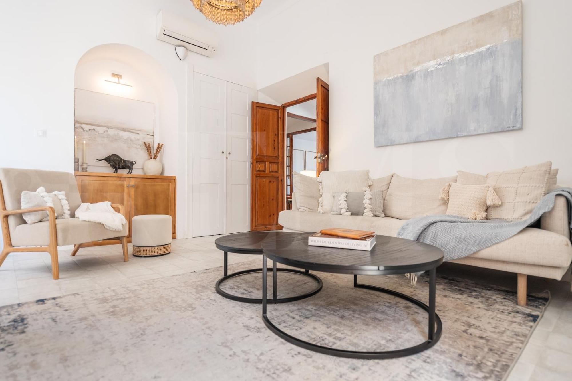 Spanish Architectural Gem Duplex - Center By Rems *