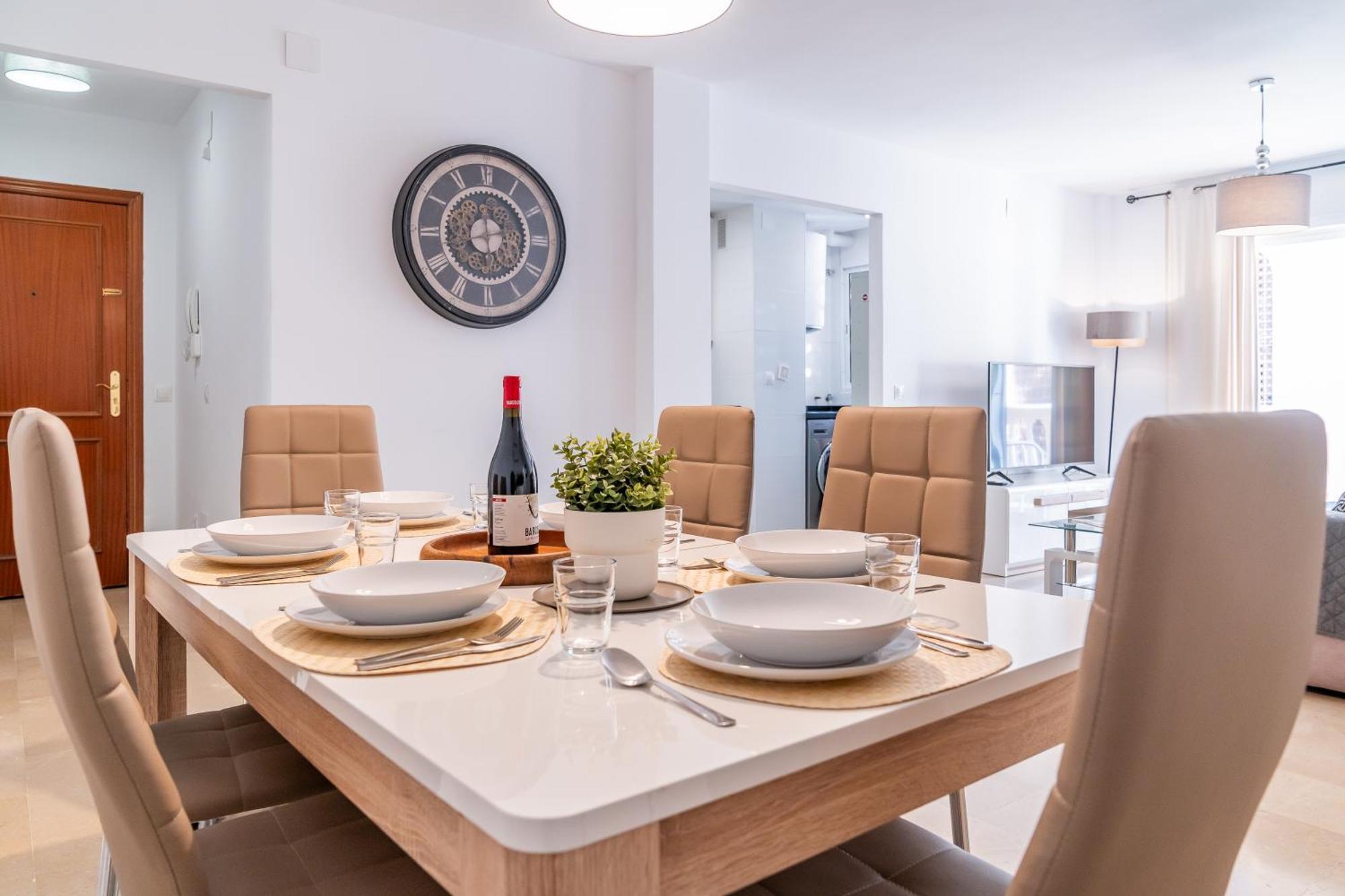Casa Playa Guadalmar, Beautiful In Front Of The Sea, Wifi, Ac, Smart Tv, Private Parking Appartamento Málaga