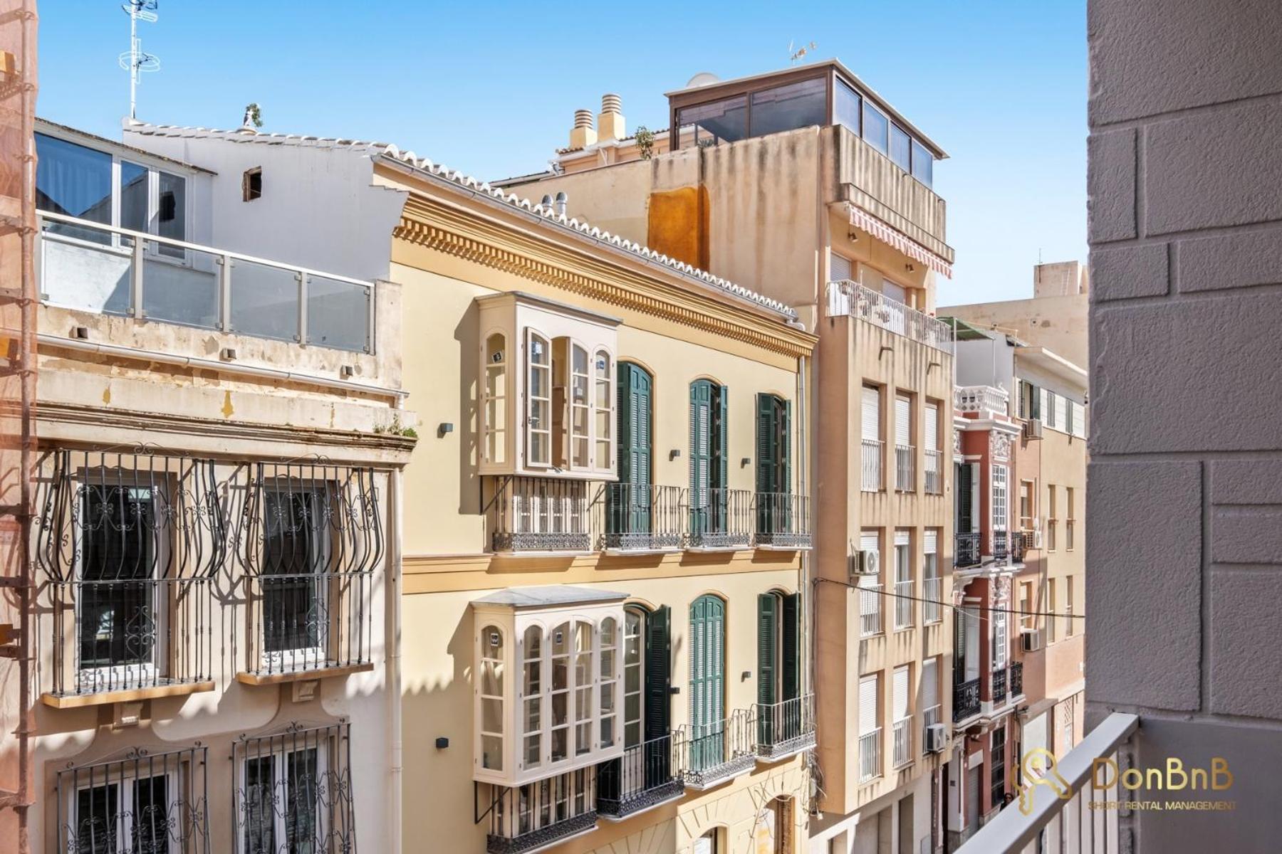 Flat With Balcony * Malaga