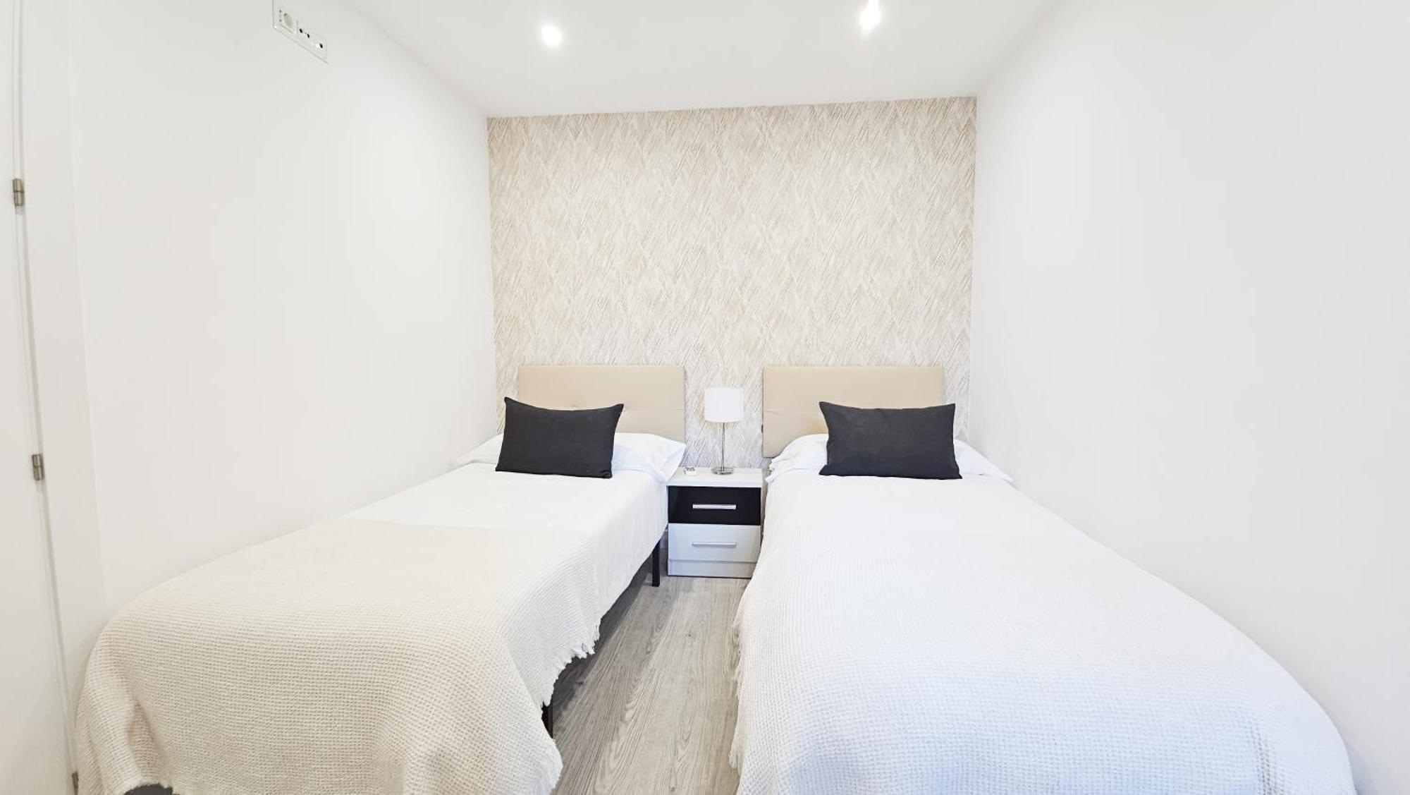 Frente A La Playa Malagueta-ciudad Melilla, 6 Personas Apartamento *